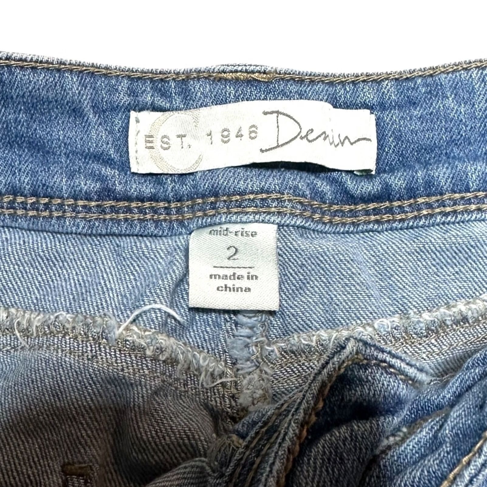 Denime Womens EST 1946 Denim Cropped Jeans Mid Rise Distressed Frayed Hem Size 2 Size 26" / US 2 / IT 38 - 5 Thumbnail