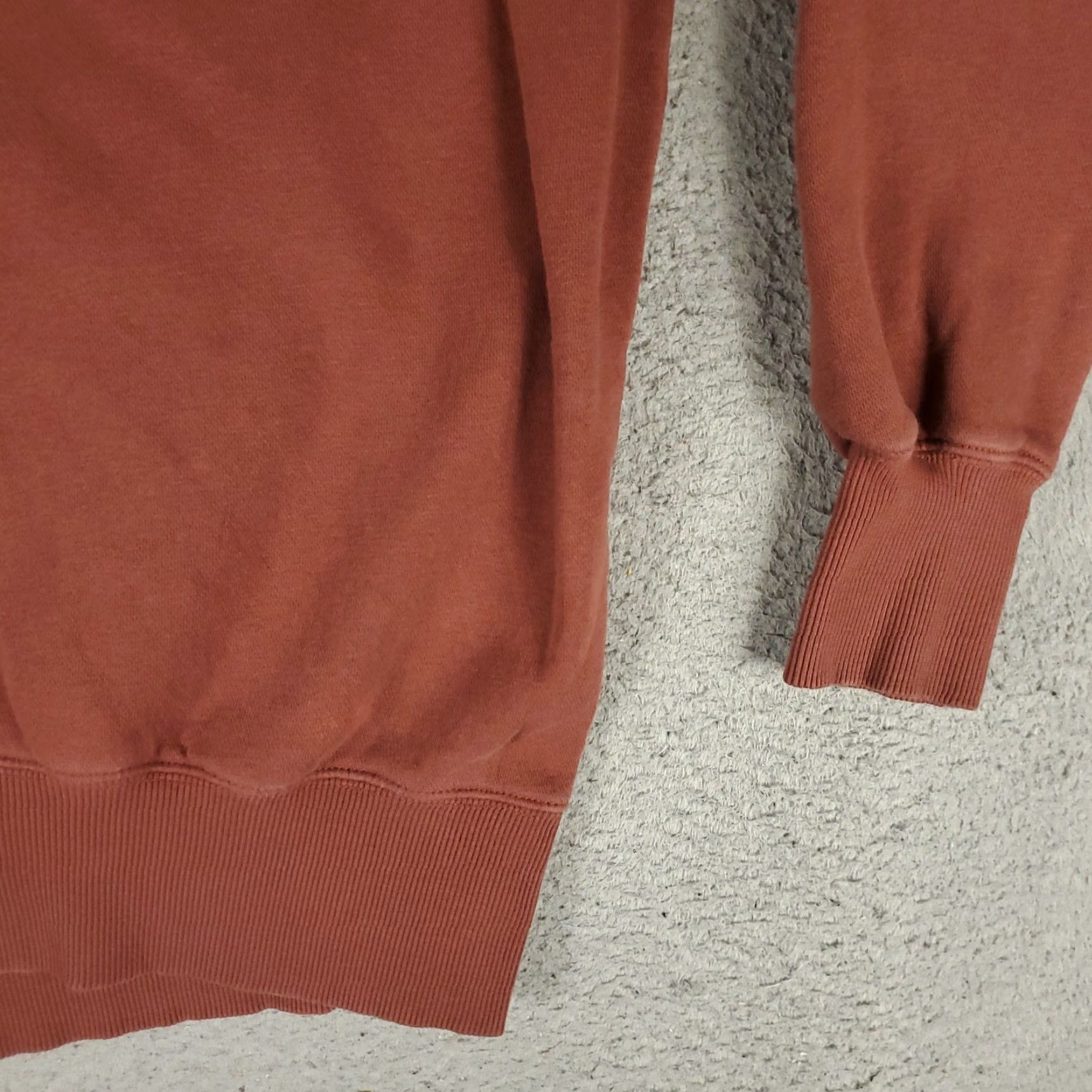 Nike Nike Sweater Mens XS Pullover Crew Neck Long Sleeve Knit - Regular Red Logo Vintage? No, but keep. Size US XS / EU 42 / 0 - 4 Thumbnail