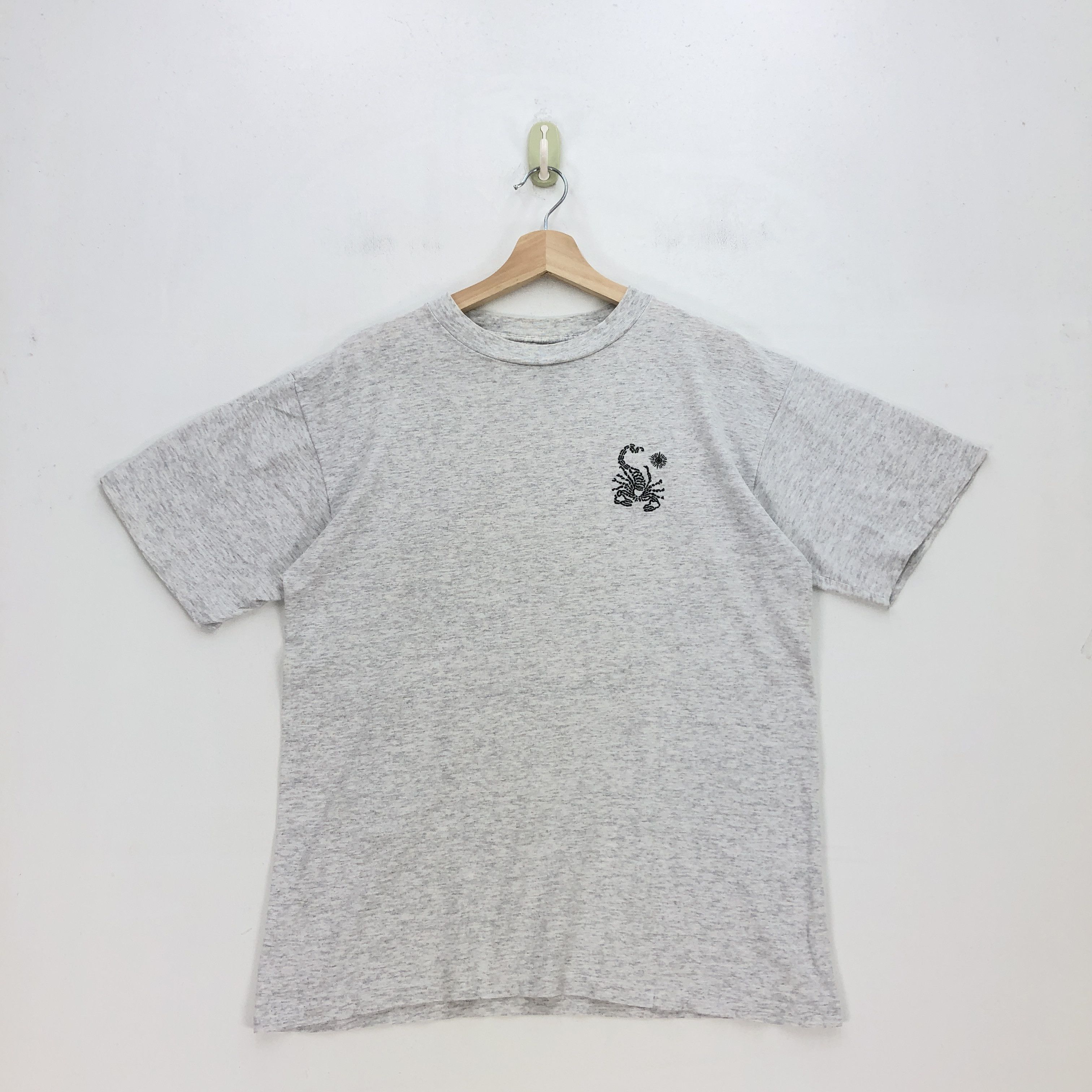 Vintage Vintage 90's Scorpion Bay T Shirt Crewneck Tees Size US M / EU 48-50 / 2 - 2 Thumbnail