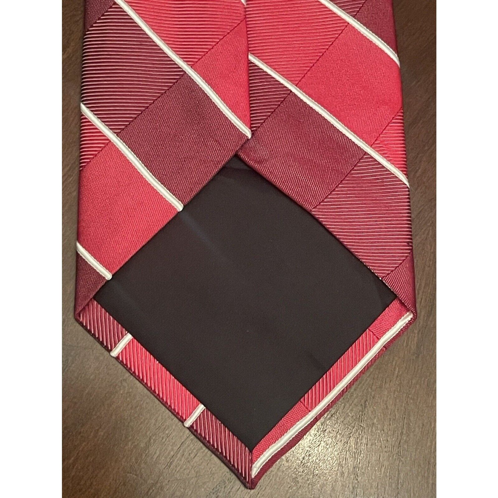 Arrow Arrow Red 100% Silk Men’s Neck Tie Made In China Size ONE SIZE - 2 Thumbnail