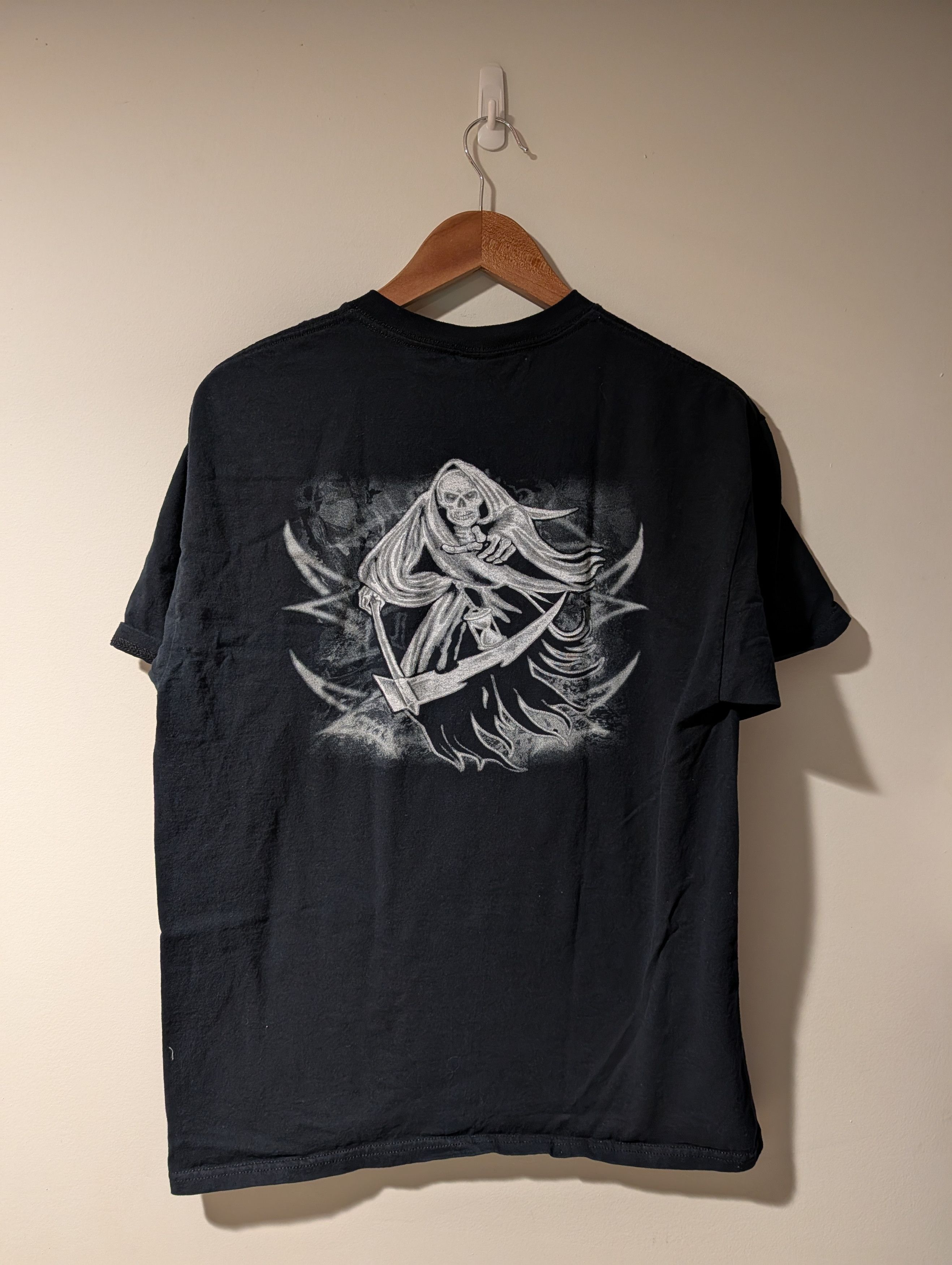 Arts & Science Vintage Y2K Skeleton Grim Reaper Scythe Black Large T-Shirt Size US L / EU 52-54 / 3 - 1 Thumbnail