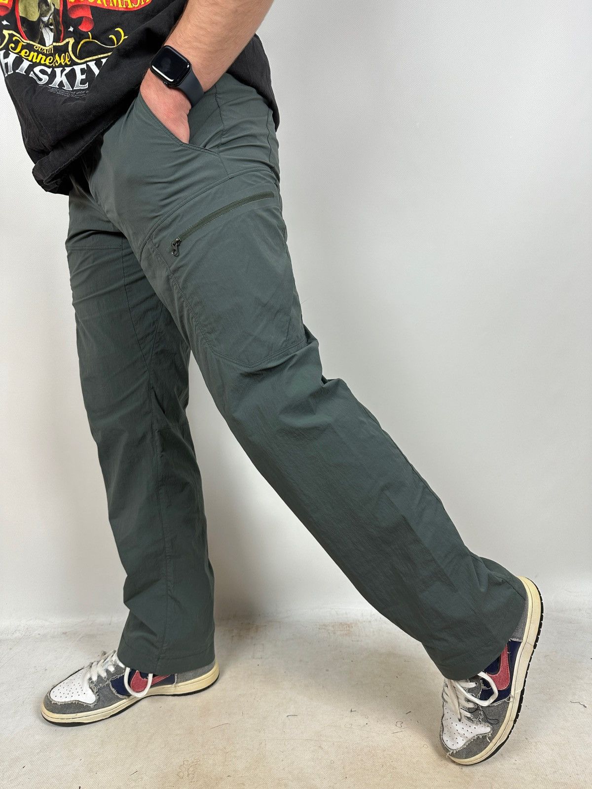 Arc'teryx Vintage Arcteryx Navy Green Nylon Cargo Pants Travis Style Size US 29 - 2 Thumbnail