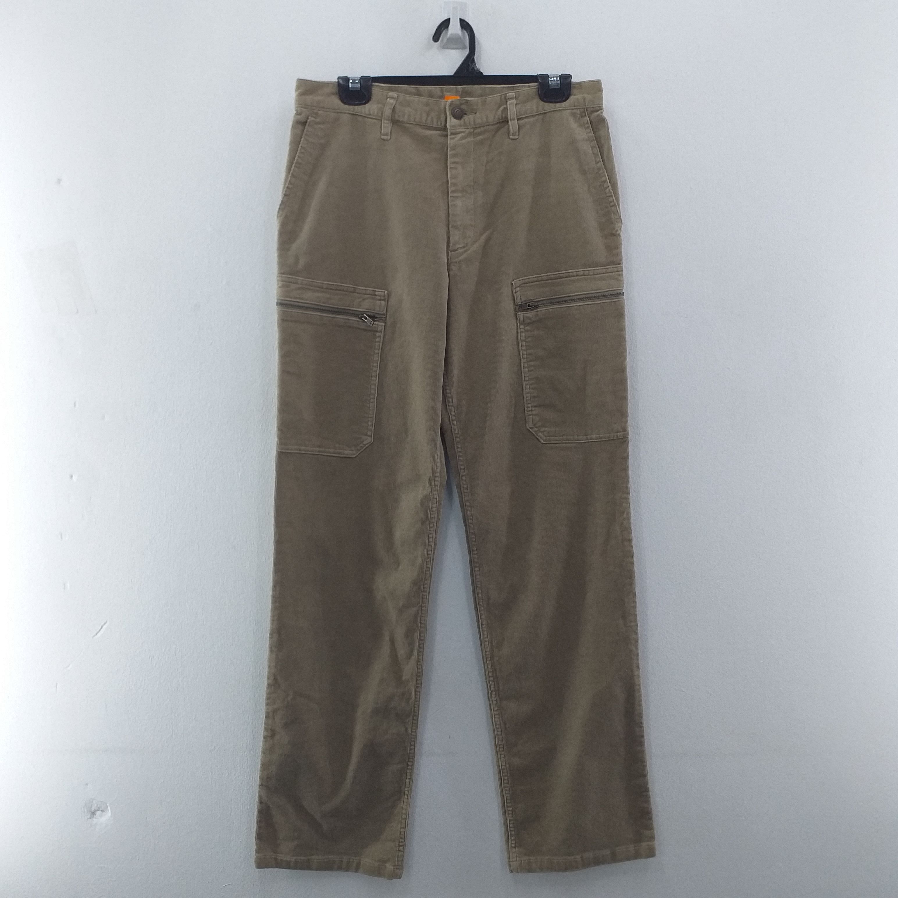 Japanese Brand Uniqlo Japanese Brand Cargo Corduroy Pocket Pant 30x33 CP033 Size US 30 / EU 46 - 1 Thumbnail