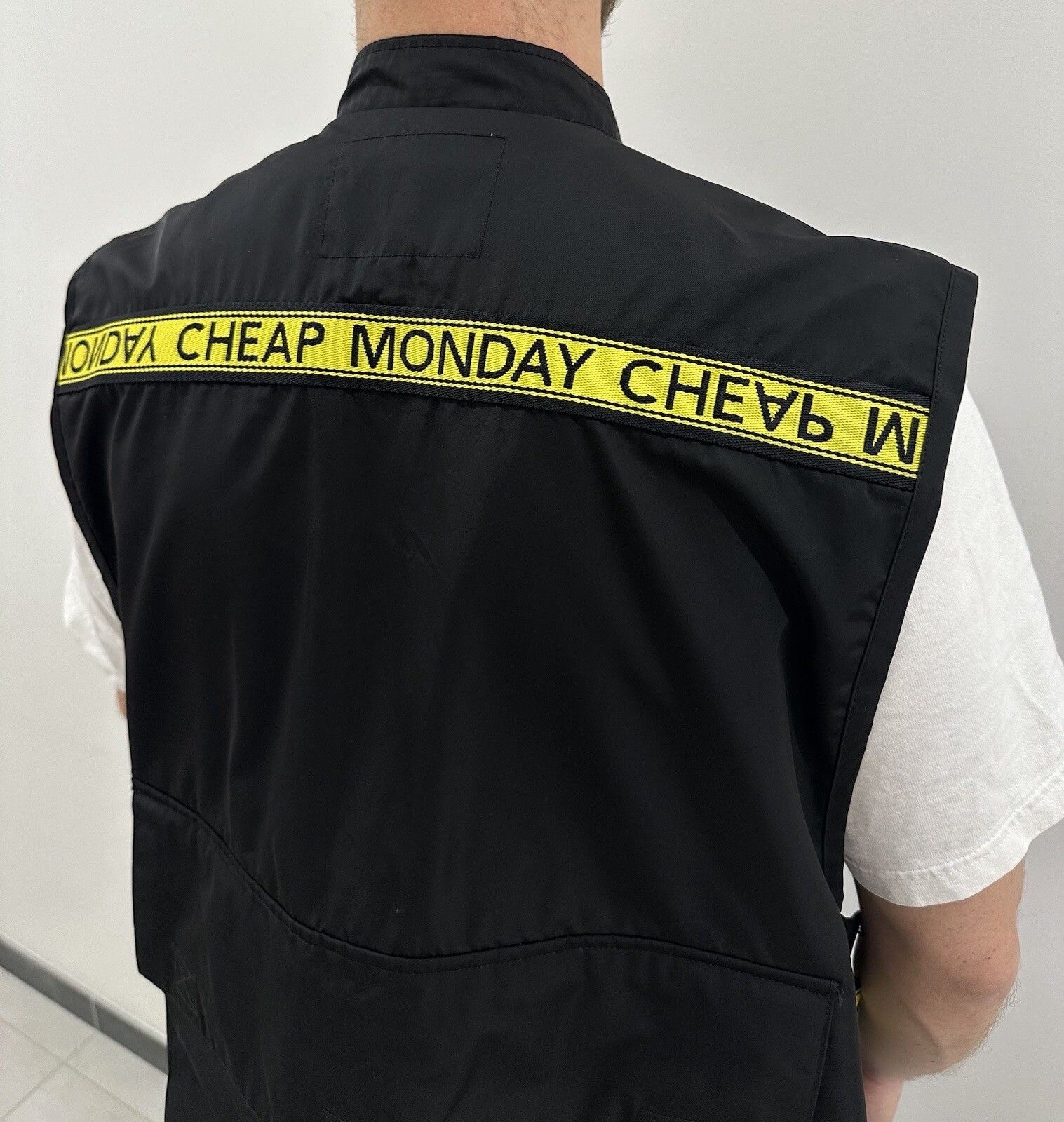 Cheap Monday Cheap Monday Multipocket Vest Rave Jacket Taped Service Size US M / EU 48-50 / 2 - 7 Thumbnail