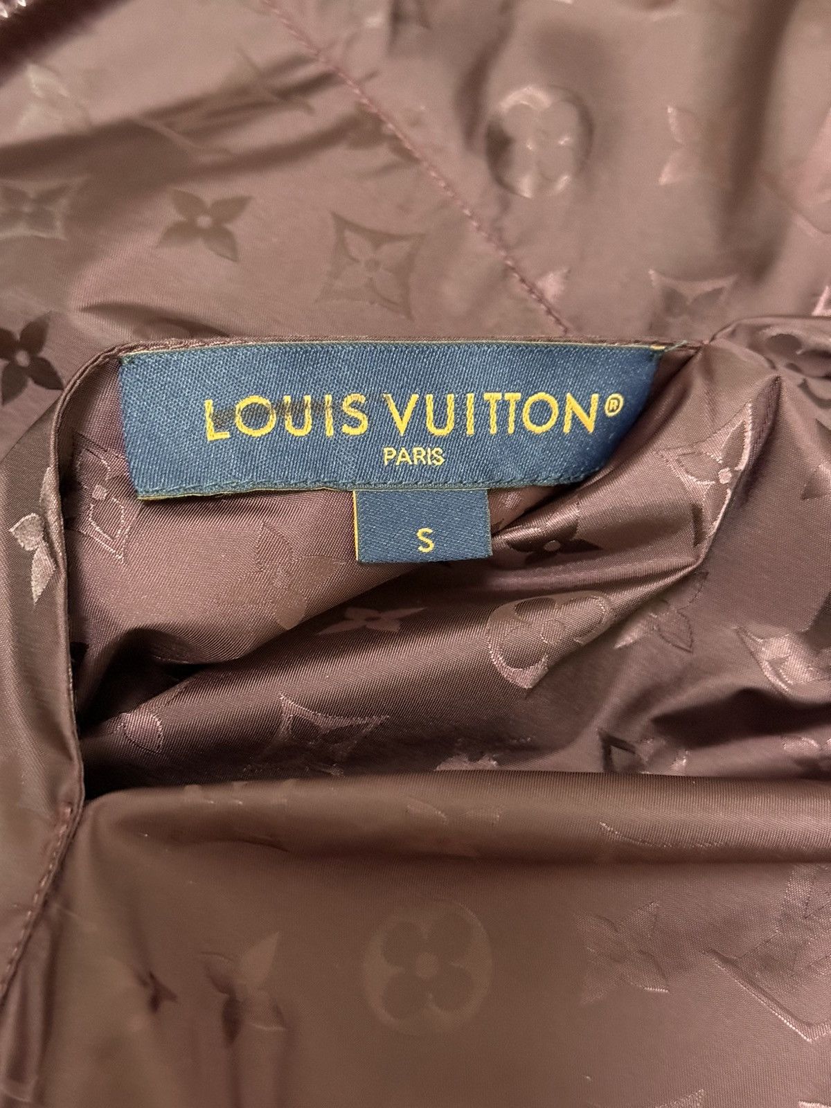 Louis Vuitton Louis Vuitton burgundy monogram reversible bomber jacket S Size US S / EU 44-46 / 1 - 9 Thumbnail
