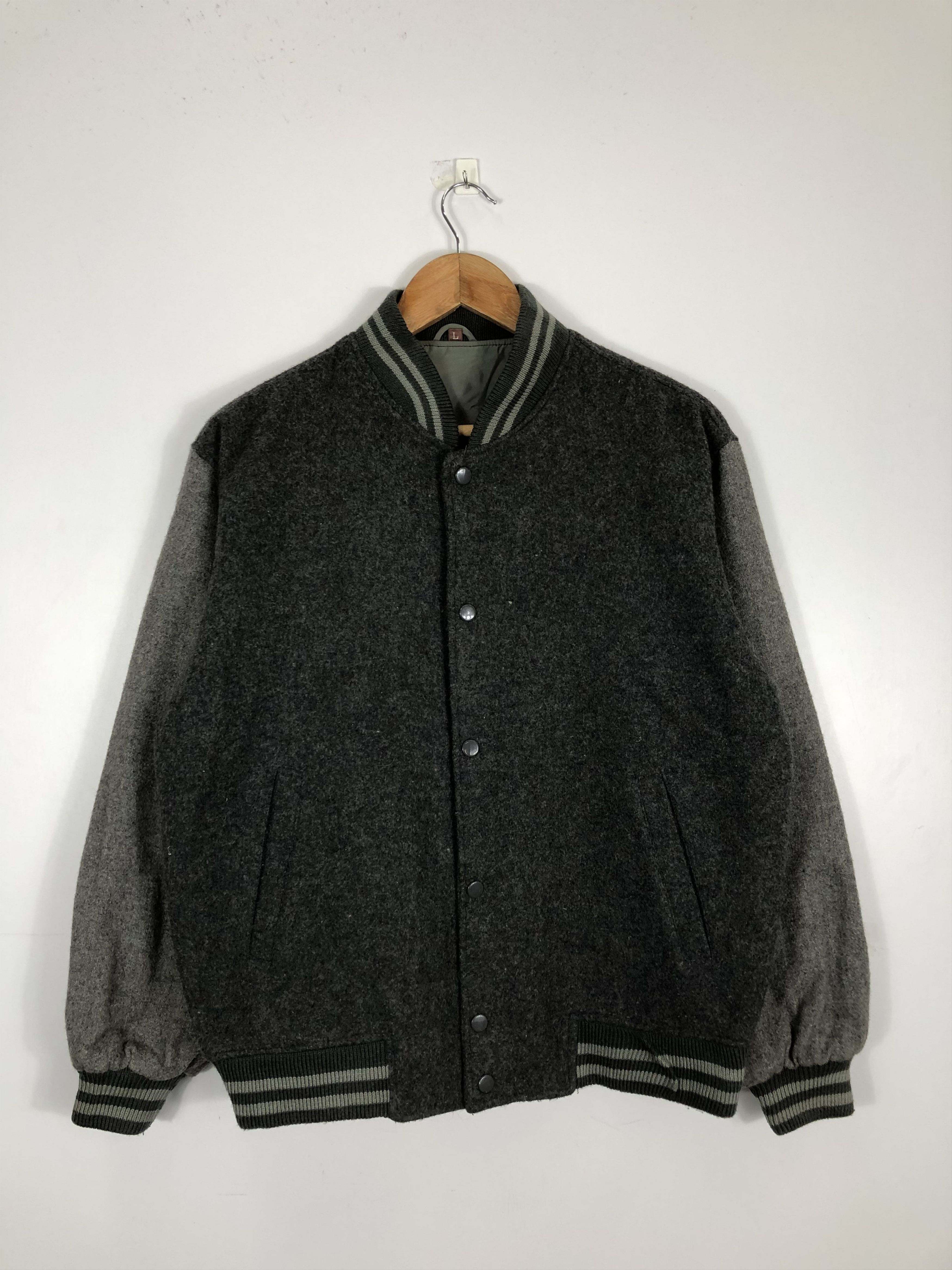 Japanese Brand Japanese Brand Varsity Jacket Wool V0210 Size US L / EU 52-54 / 3 - 1 Thumbnail