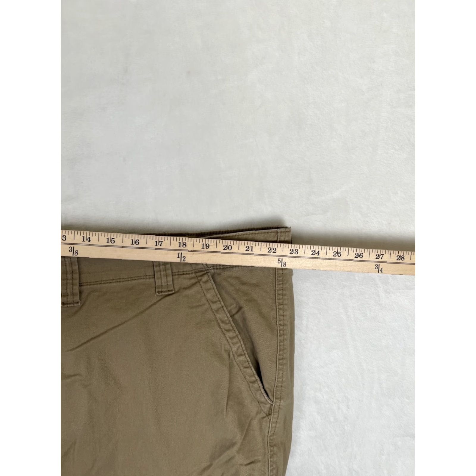 Wrangler Wrangler Shorts Mens 46 Cargo Stretch 10 Inseam Beige Camouflage Pockets Cotton Spandex Cargo Pocket Relaxed Size US 30 / EU 46 - 3 Thumbnail