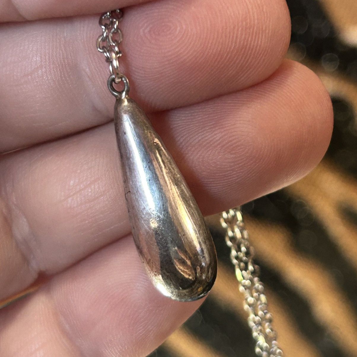 Vintage Handcrafted vintage hammered elongated raindrop necklace Size ONE SIZE - 6 Thumbnail