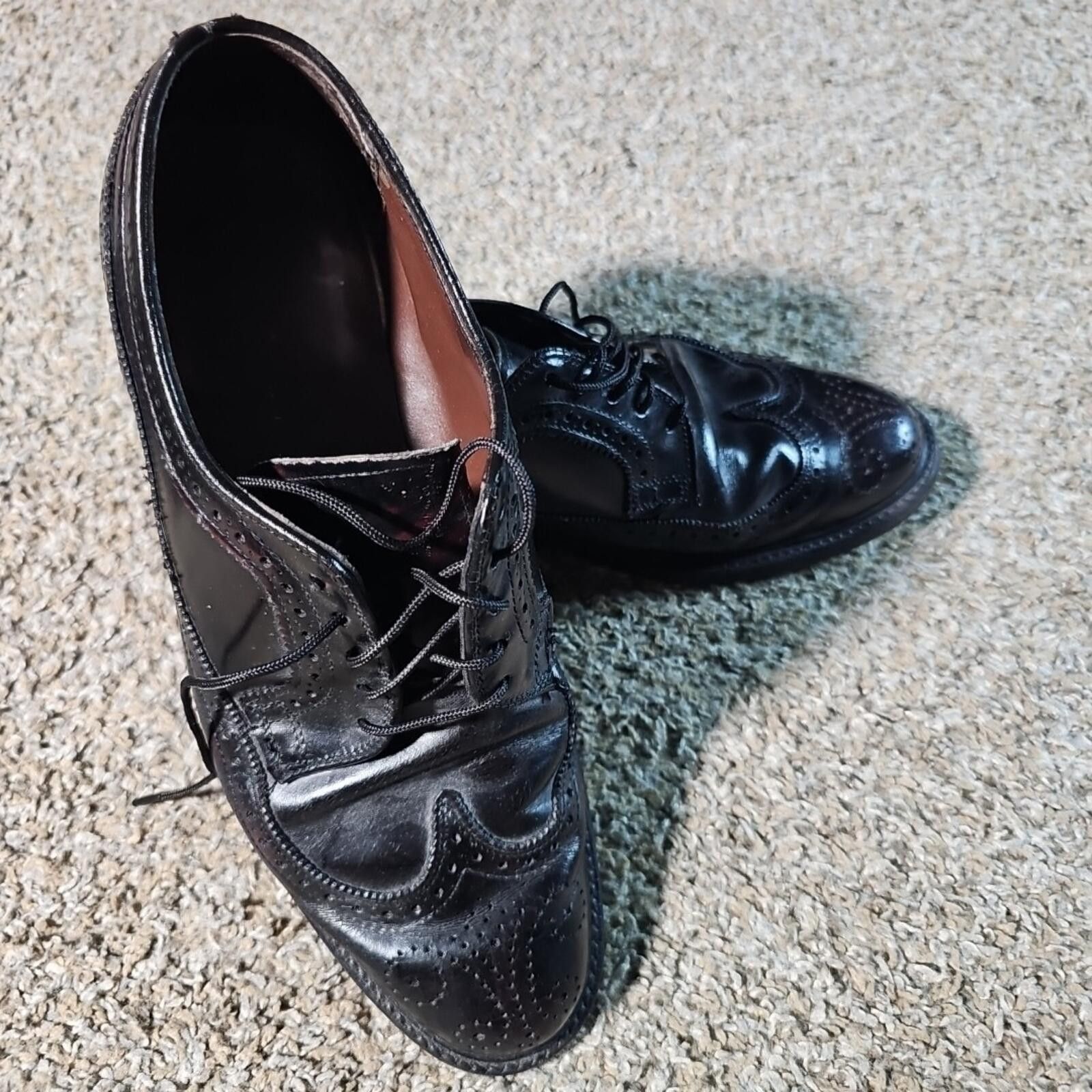 Nunn Bush Nunn Bush Black Wingtips 895393 8½D Dress Shoes Size US 8.5 / EU 41-42 - 1 Thumbnail
