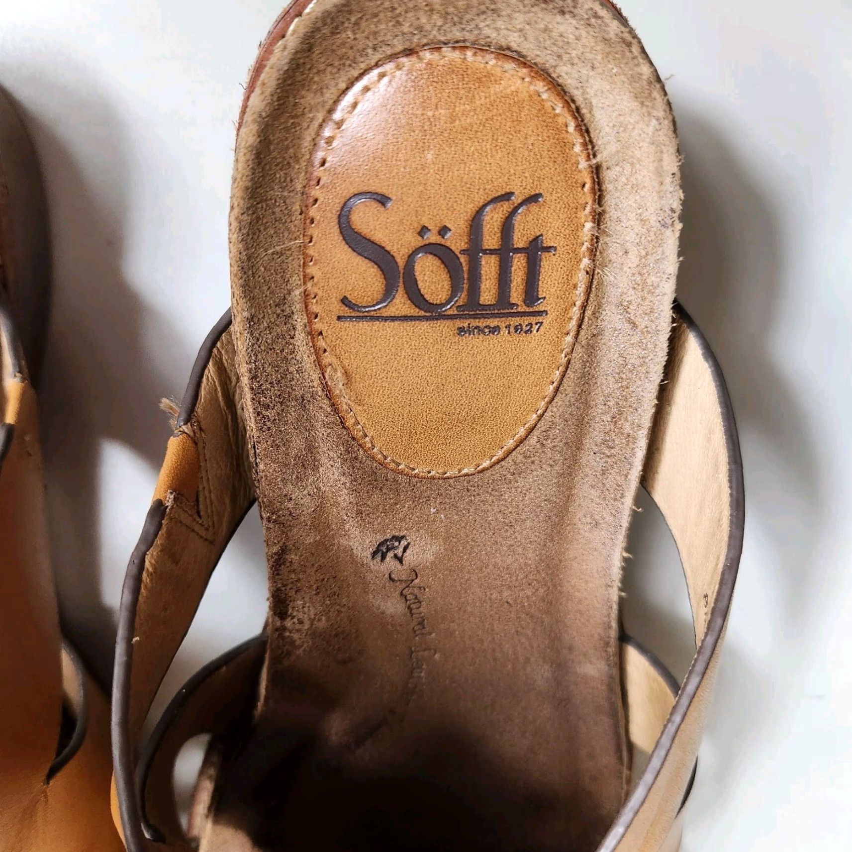 Vintage Sofft Sandals |8| Womens Luggage Tan Balin Leather Slides Size US 8 / IT 38 - 6 Thumbnail