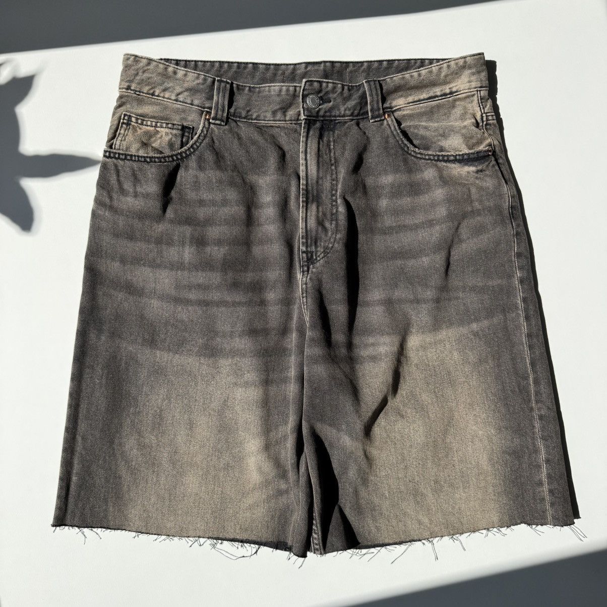 Acne Studios × Japanese Brand Washed and Faded Khaki Jorts Oversized baggy grunge Size US 35 - 1 Thumbnail