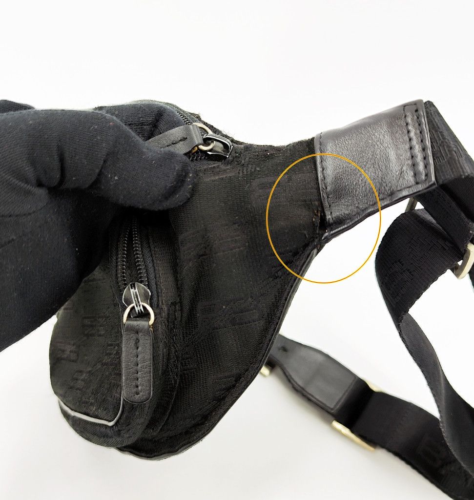 Balenciaga distressed BALENCIAGA waist chest bag monogram logo vintage Size ONE SIZE - 16 Thumbnail