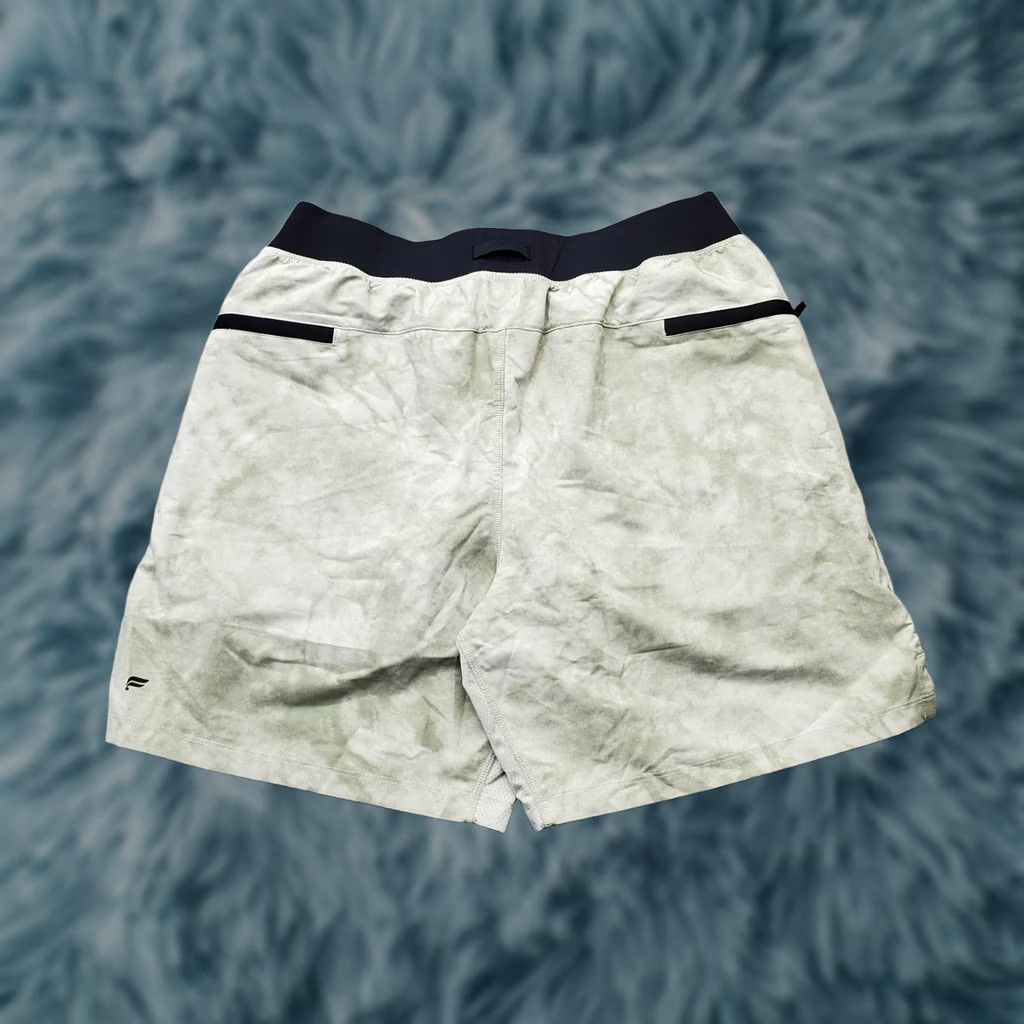 Fabletics Fabletics Shorts Mens L Multicolor Lined Side Slit Slash Pocket Elastic Waist Pull On Shirt? Size US 33 - 1 Thumbnail