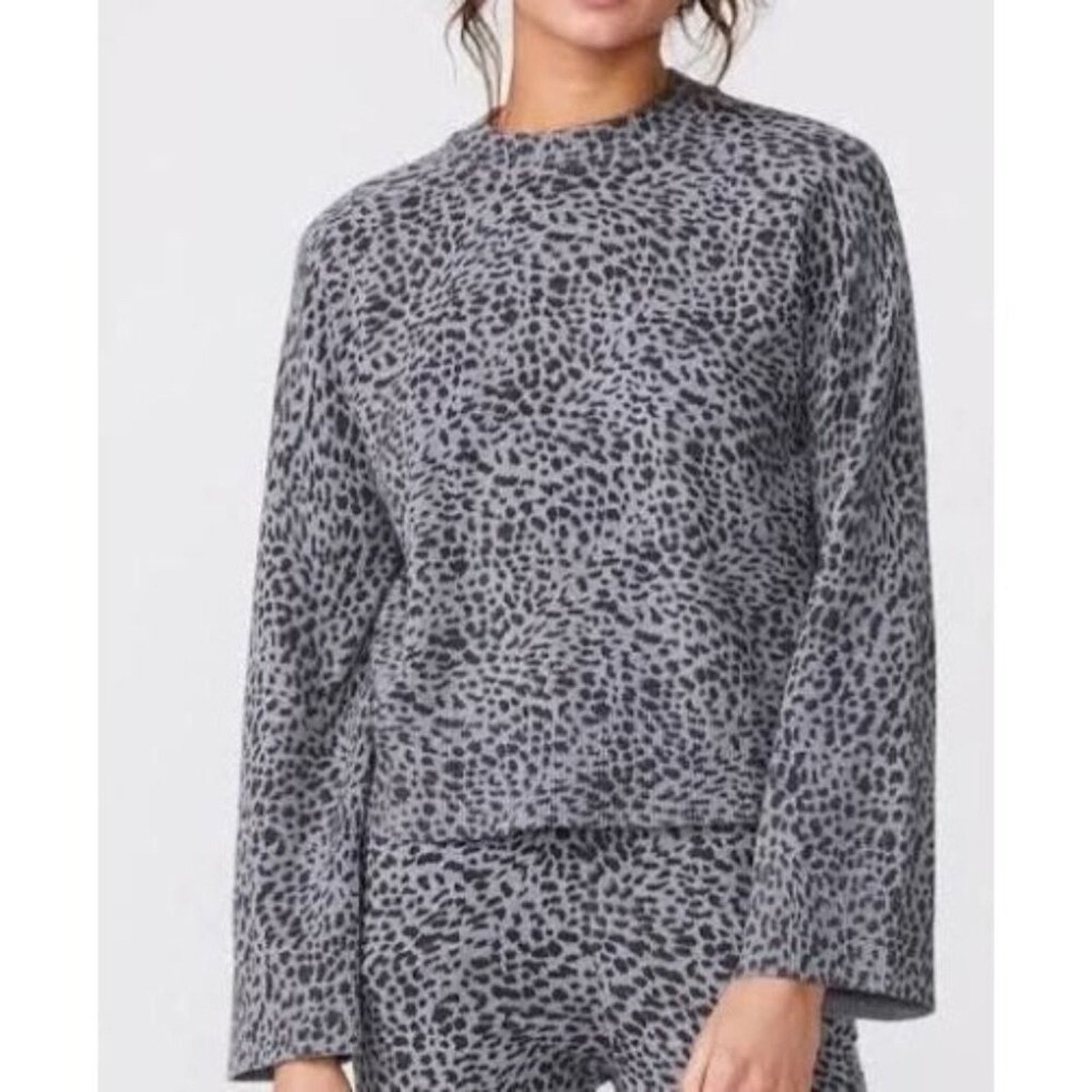 MONROW Monrow · Medium · Leopard Mock Neck Pullover Cotton Cashmere Size M / US 6-8 / IT 42-44 - 1 Thumbnail