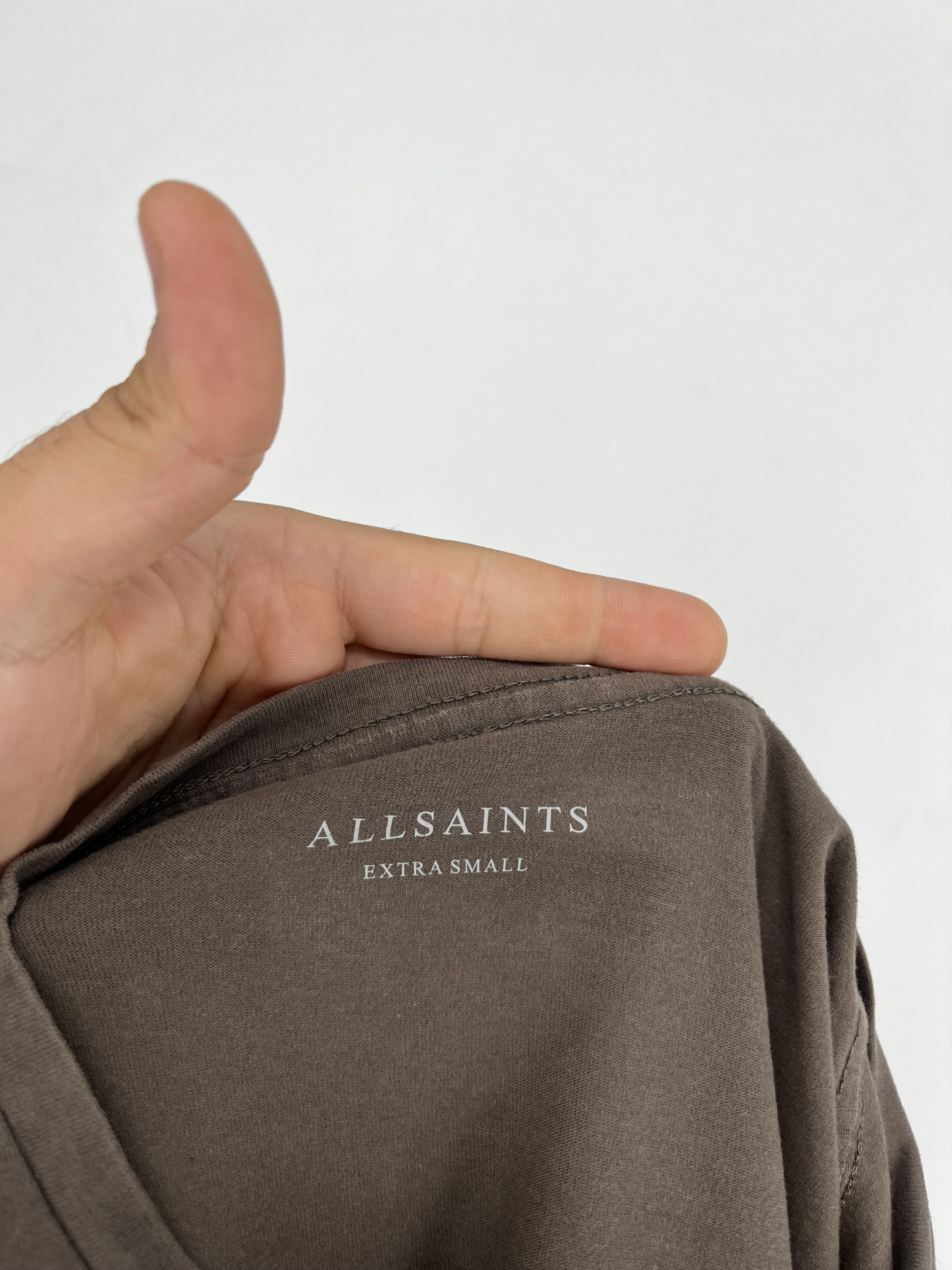 Allsaints Vintage Basic Allsaints Mini Logo Basic Tee Old Money Size US XS / EU 42 / 0 - 9 Thumbnail