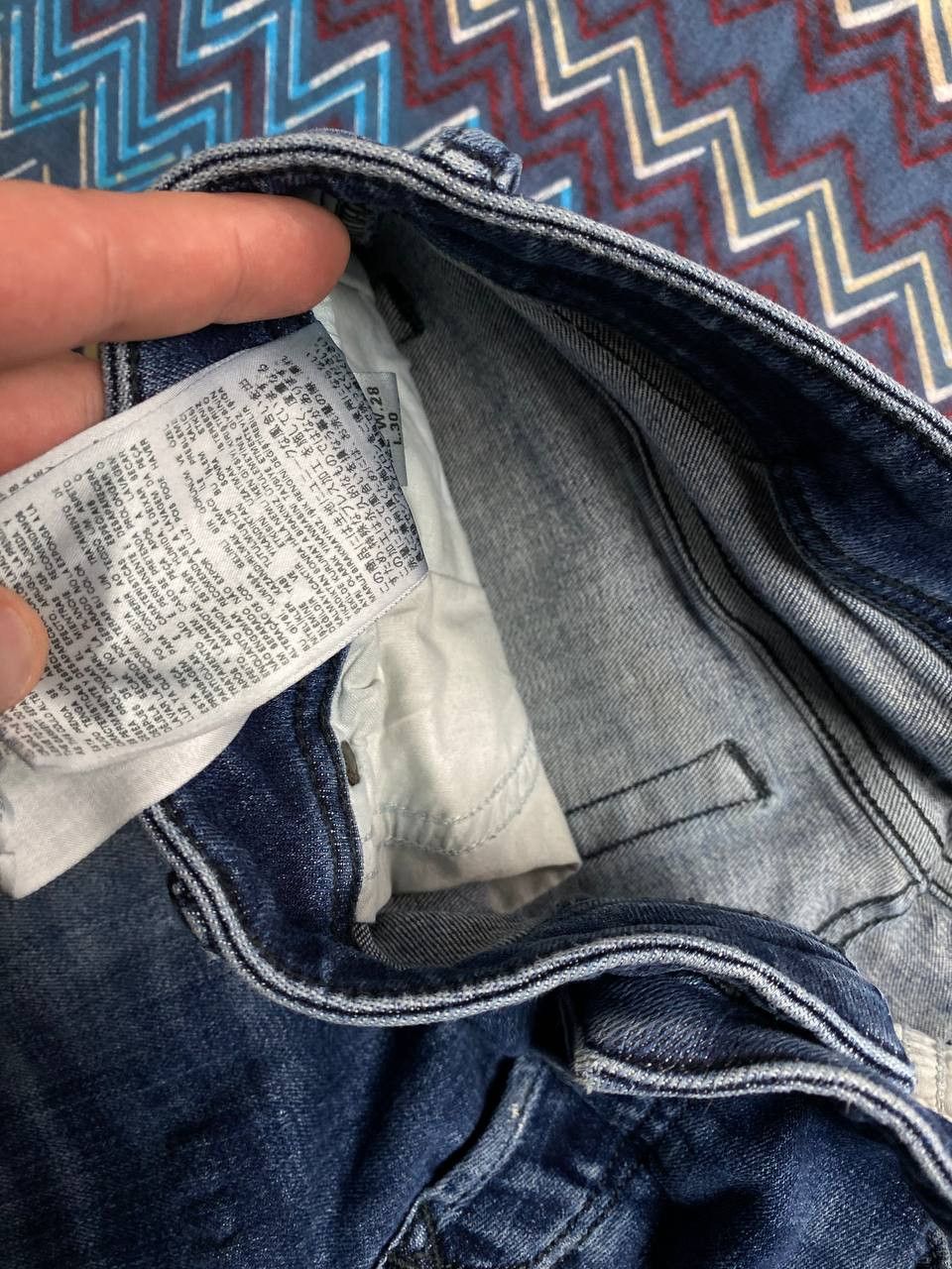 Diesel × Vintage Diesel Distressed Dirty Ripped Slim Skinny Wash Denim Jeans Size US 28 / EU 44 - 4 Thumbnail