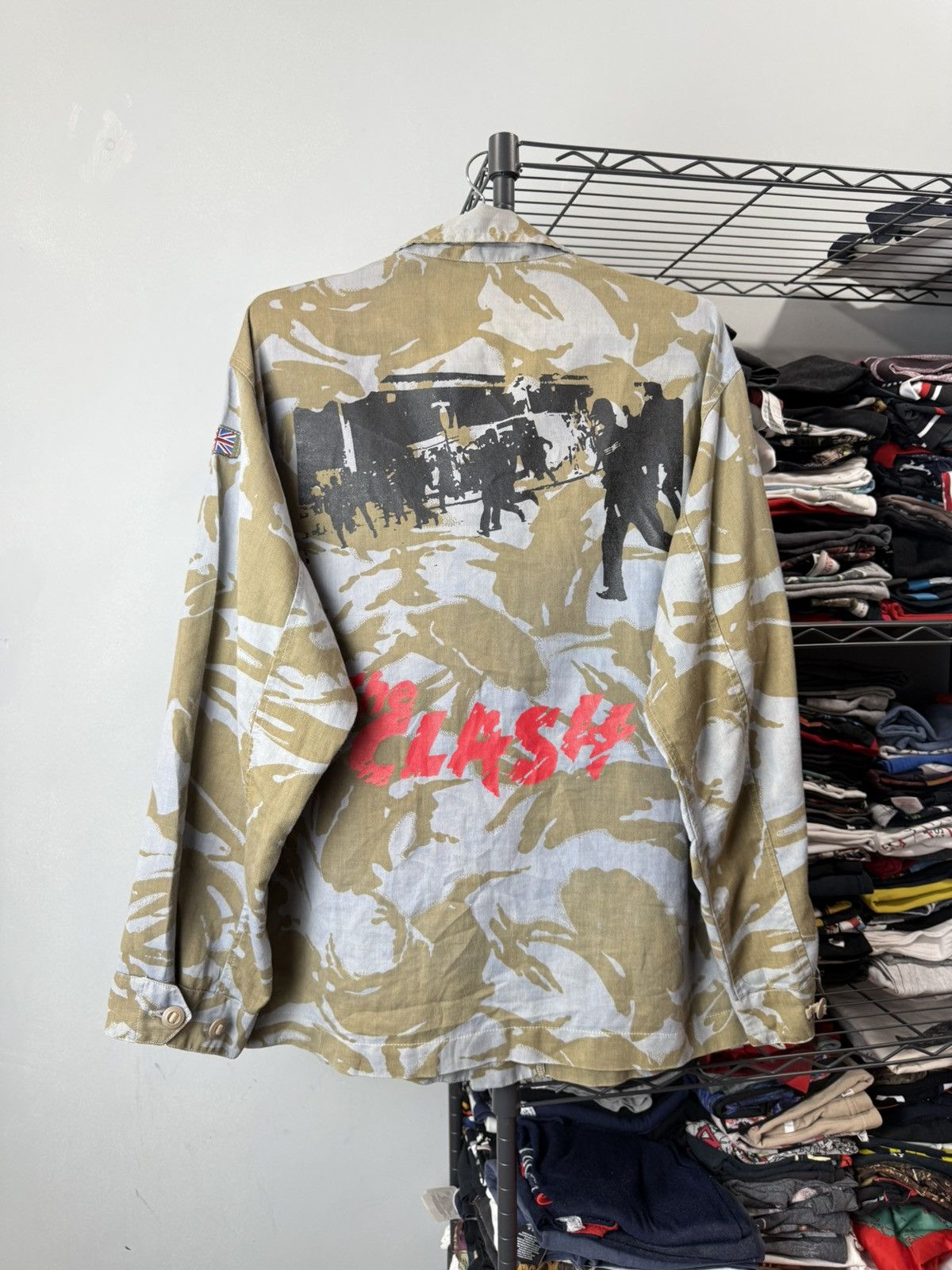Band Tees Vintage Multicam The Clash London Calling Band Shirt Buttons Size US L / EU 52-54 / 3 - 1 Thumbnail