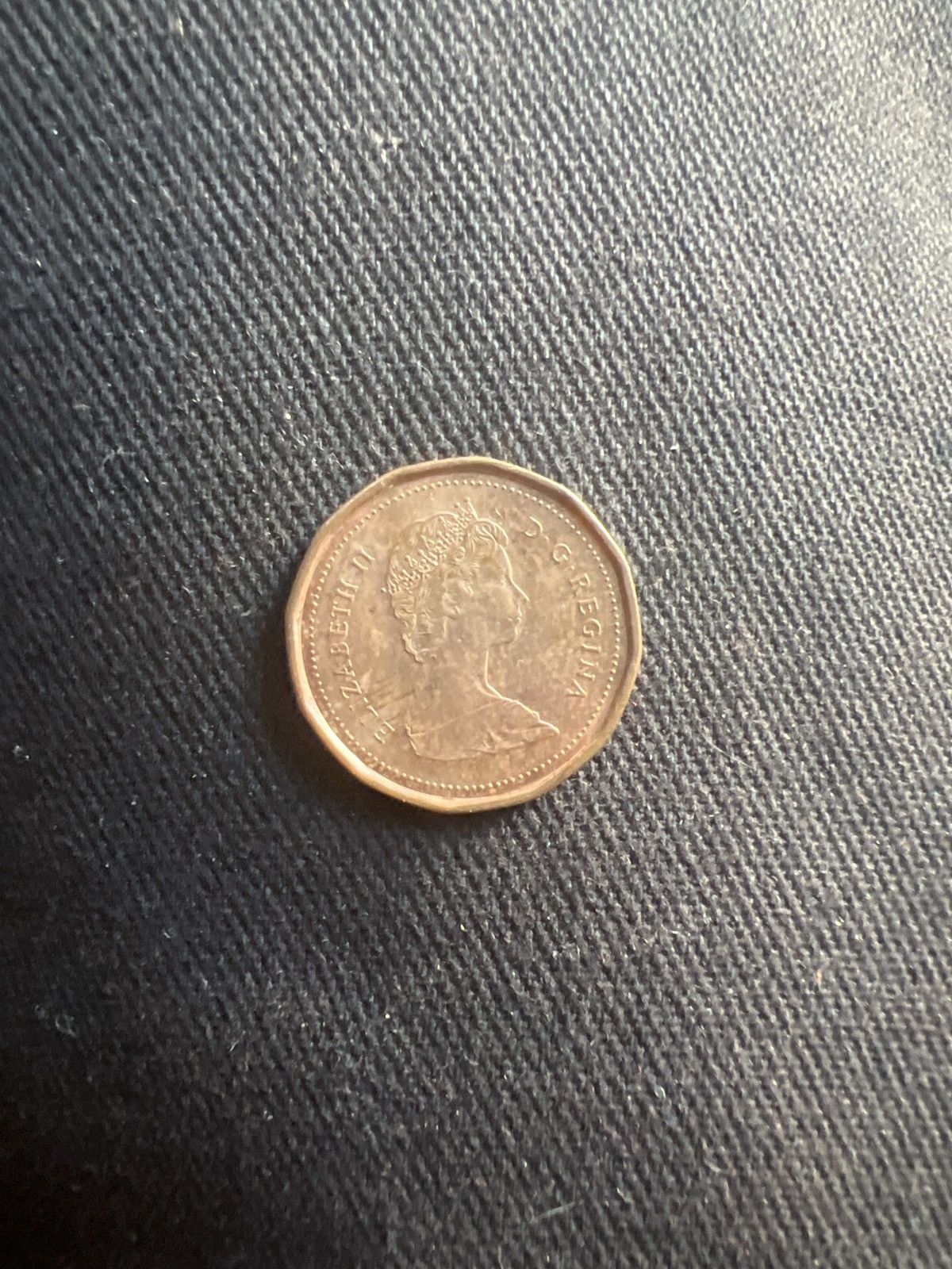 Vintage 1987 Canadian 1 Cent Coin Size ONE SIZE - 1 Thumbnail