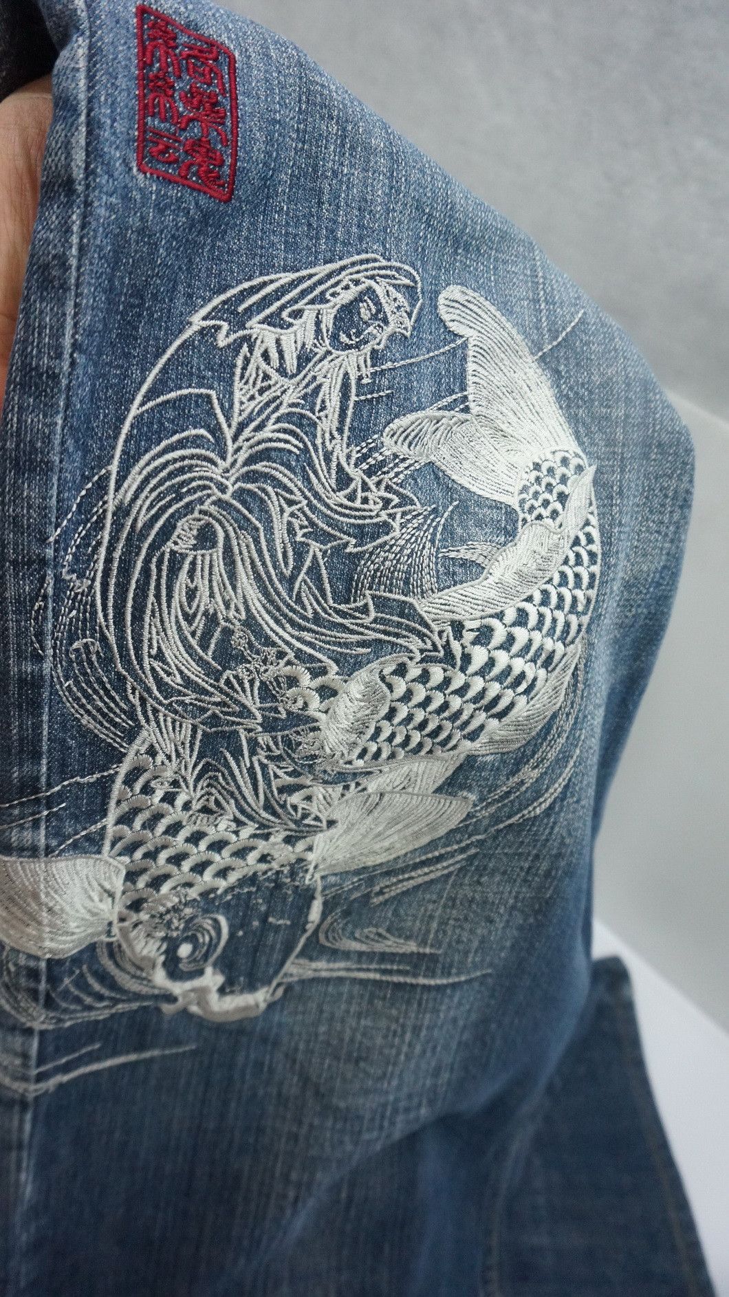 Japanese Brand 🌸🌸Rare Karakuri Tamashi Koi Embroidery Vintage Jeans Size US 40 / EU 56 - 14 Thumbnail