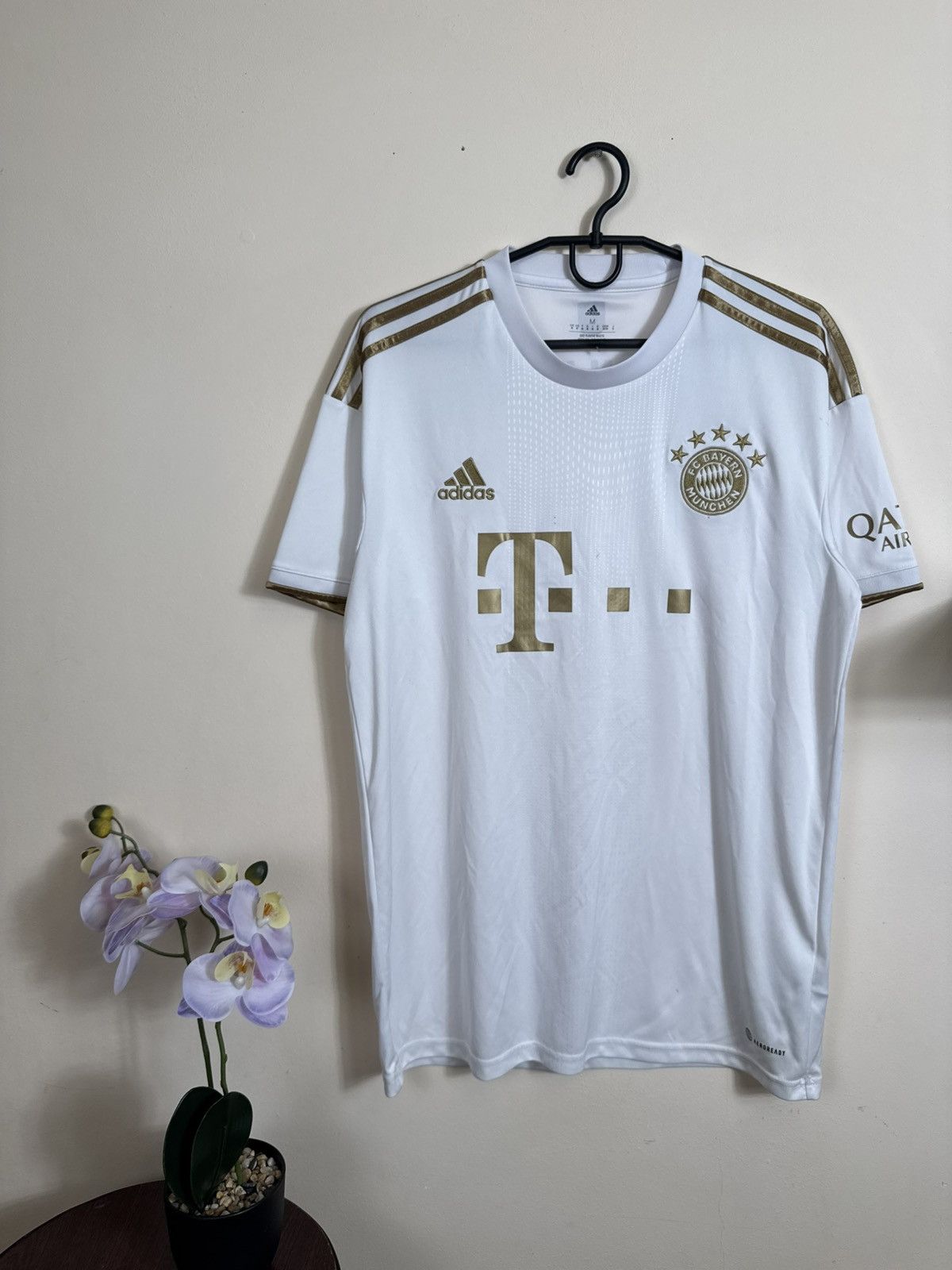 Adidas Adidas Bayern Munich Jersey 2022-23 M Away Football Shirt Size US M / EU 48-50 / 2 - 4 Thumbnail