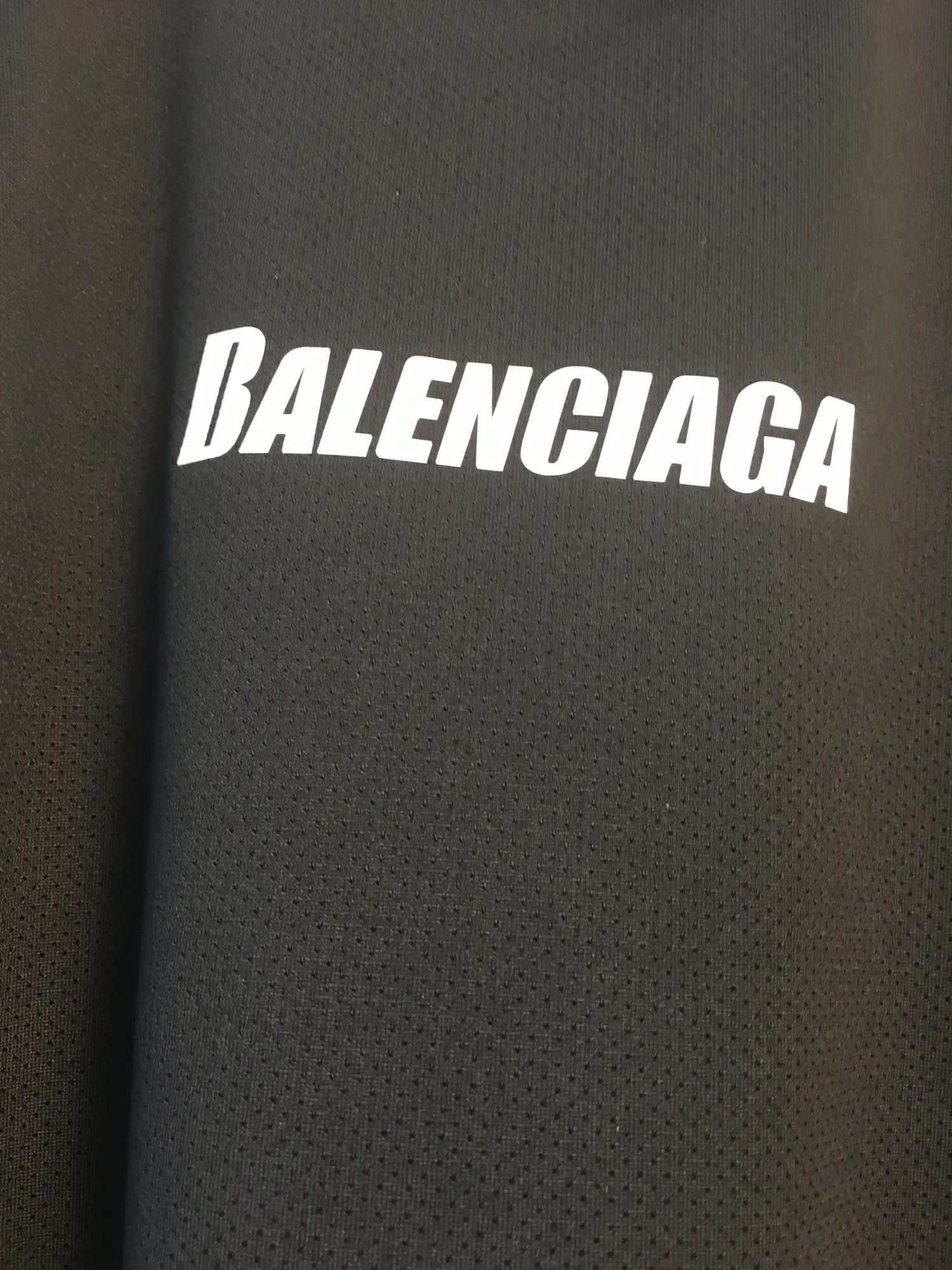 Balenciaga FW'19 Swim T-shirt Size US M / EU 48-50 / 2 - 5 Thumbnail