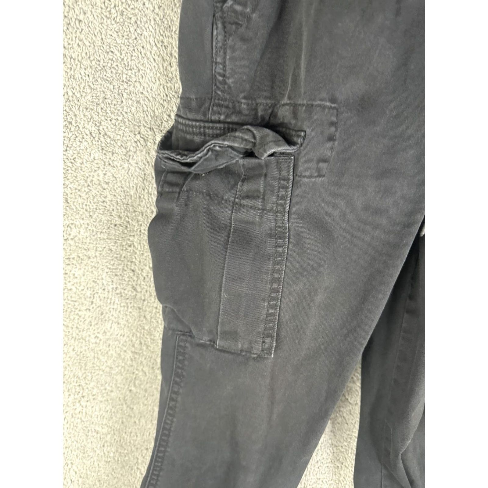 Aeropostale VINTAGE Aeropostale Cargo Jogger Pants Mens XS Black 100% Cotton Elastic Waist Pockets Size US 27 - 4 Thumbnail