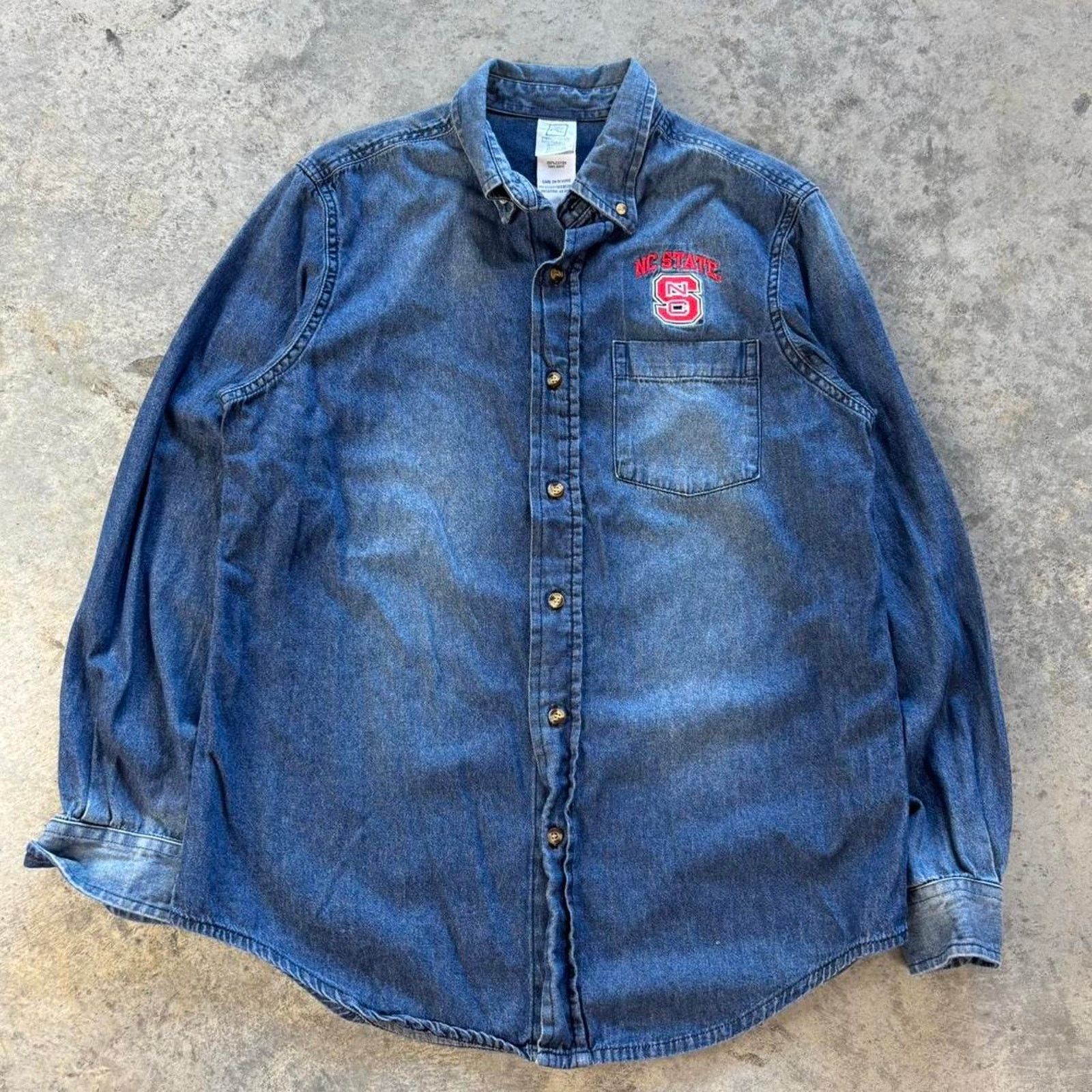 Vintage 90s NC State Denim Button Up Shirt Size US M / EU 48-50 / 2 - 1 Thumbnail