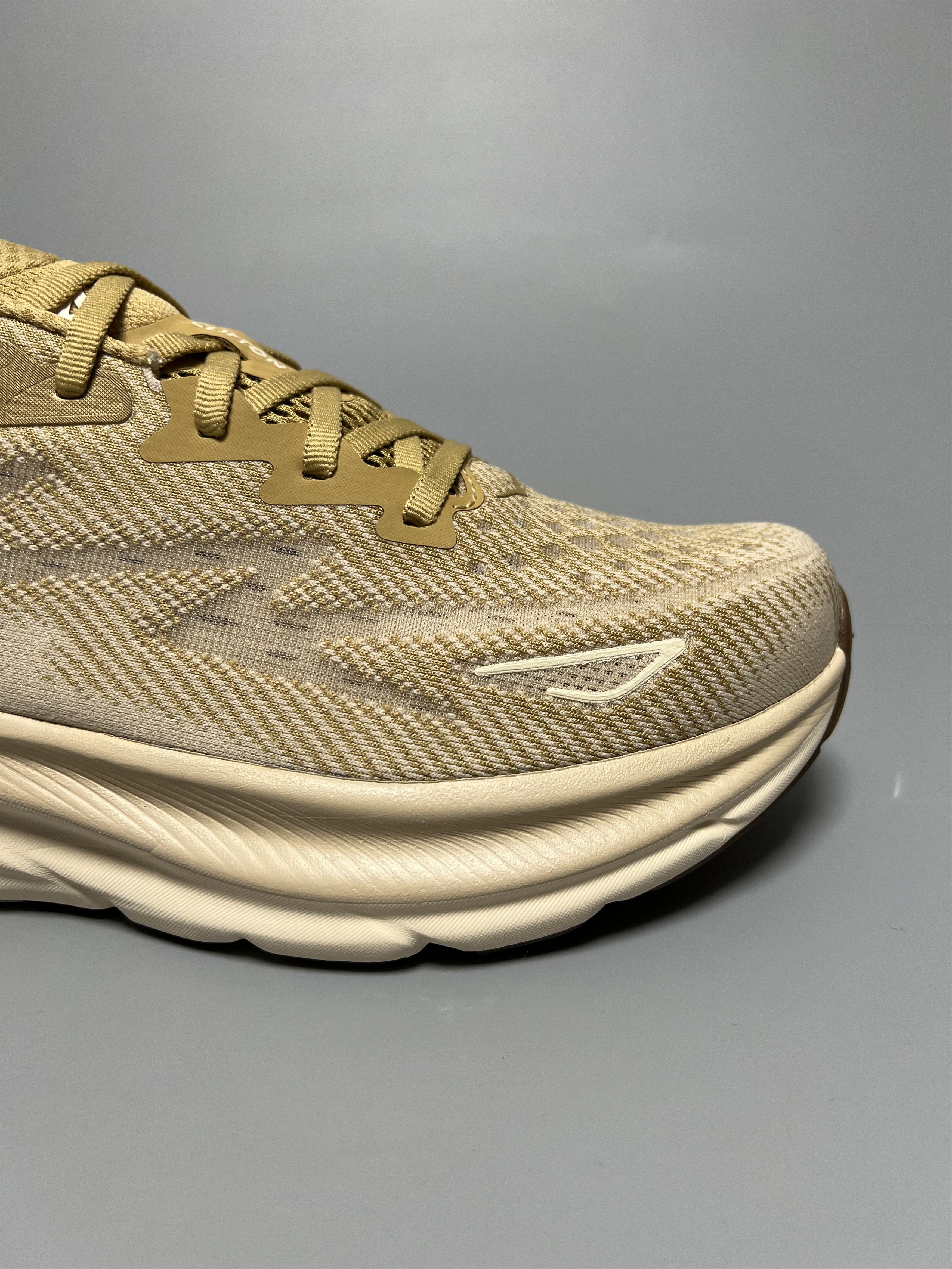 Hoka 9D Hoka One One Clifton 9 Running Shoes Walking Gym Size US 9 / EU 42 - 13 Thumbnail