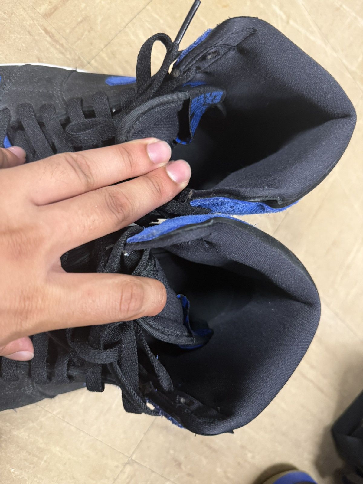 Jordan Brand Jordan 1 Royal Blue Size US 10.5 / EU 43-44 - 2 Thumbnail