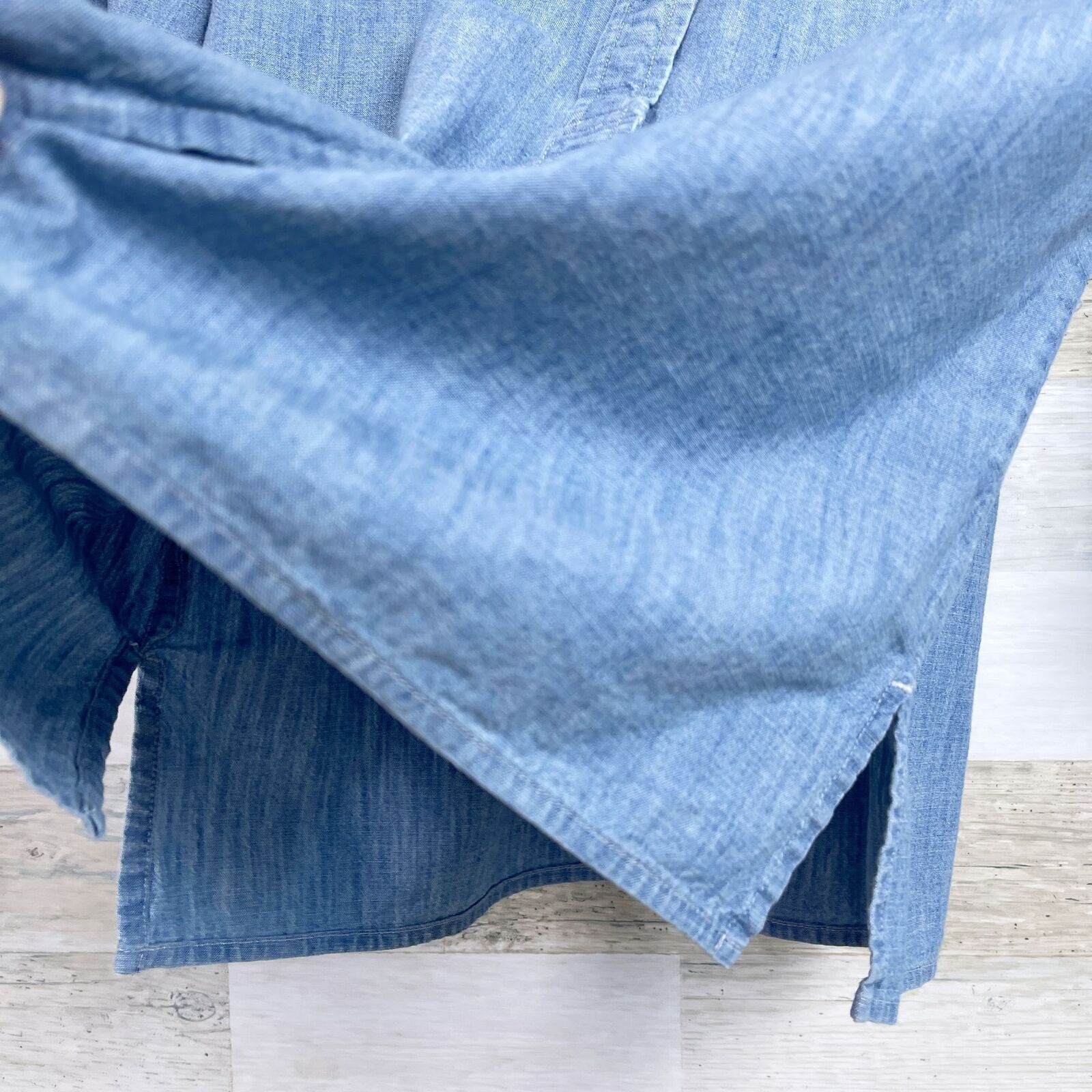 Lauren Ralph Lauren LRL Ralph Lauren Southwestern Embroidered Chambray Shirt Size XS / US 0-2 / IT 36-38 - 4 Thumbnail