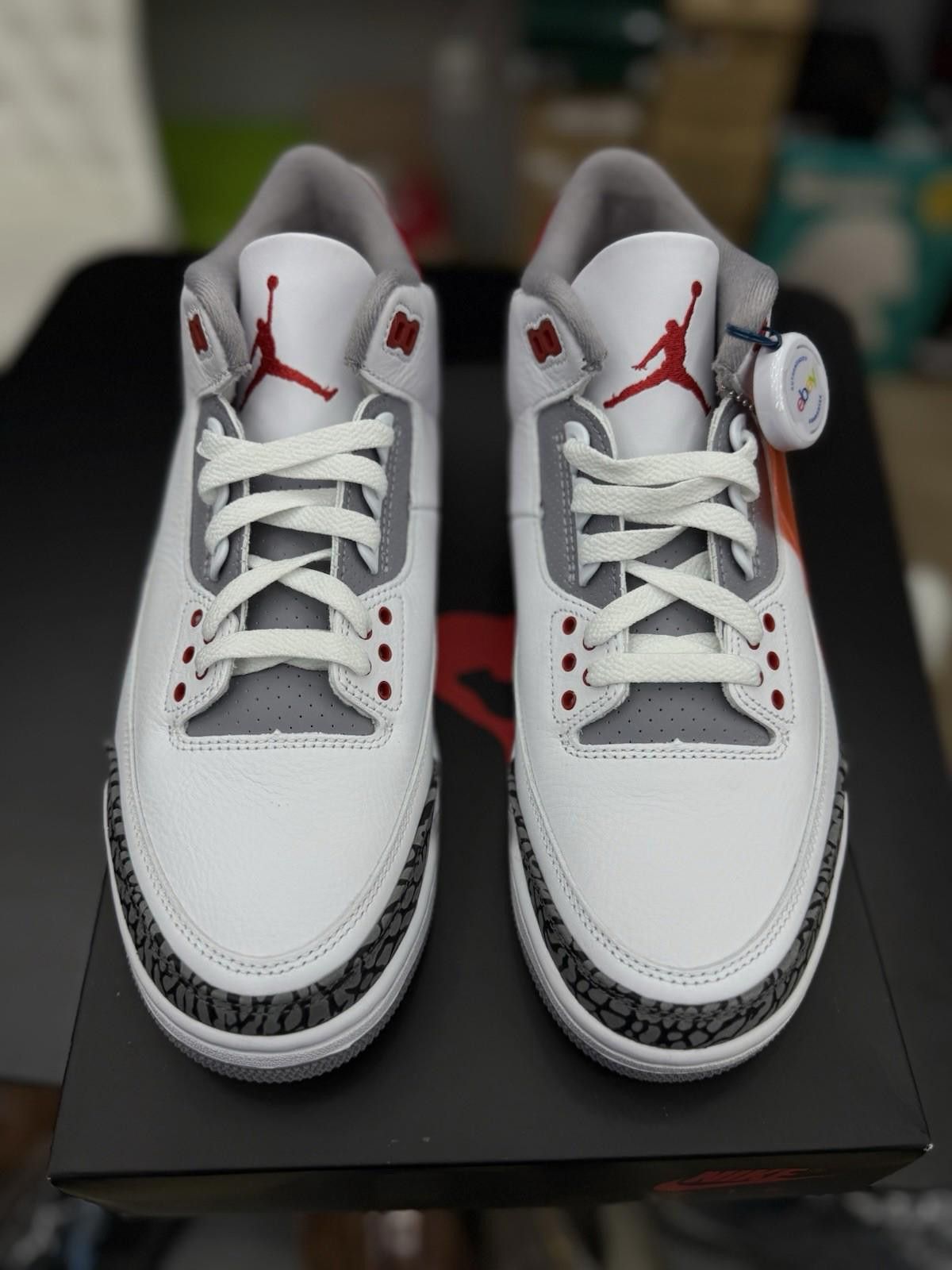 Jordan Brand Air Jordan 3 Fire Red 2022 DN3707-160 Size 10 (NEW) Size US 10 / EU 43 - 4 Thumbnail