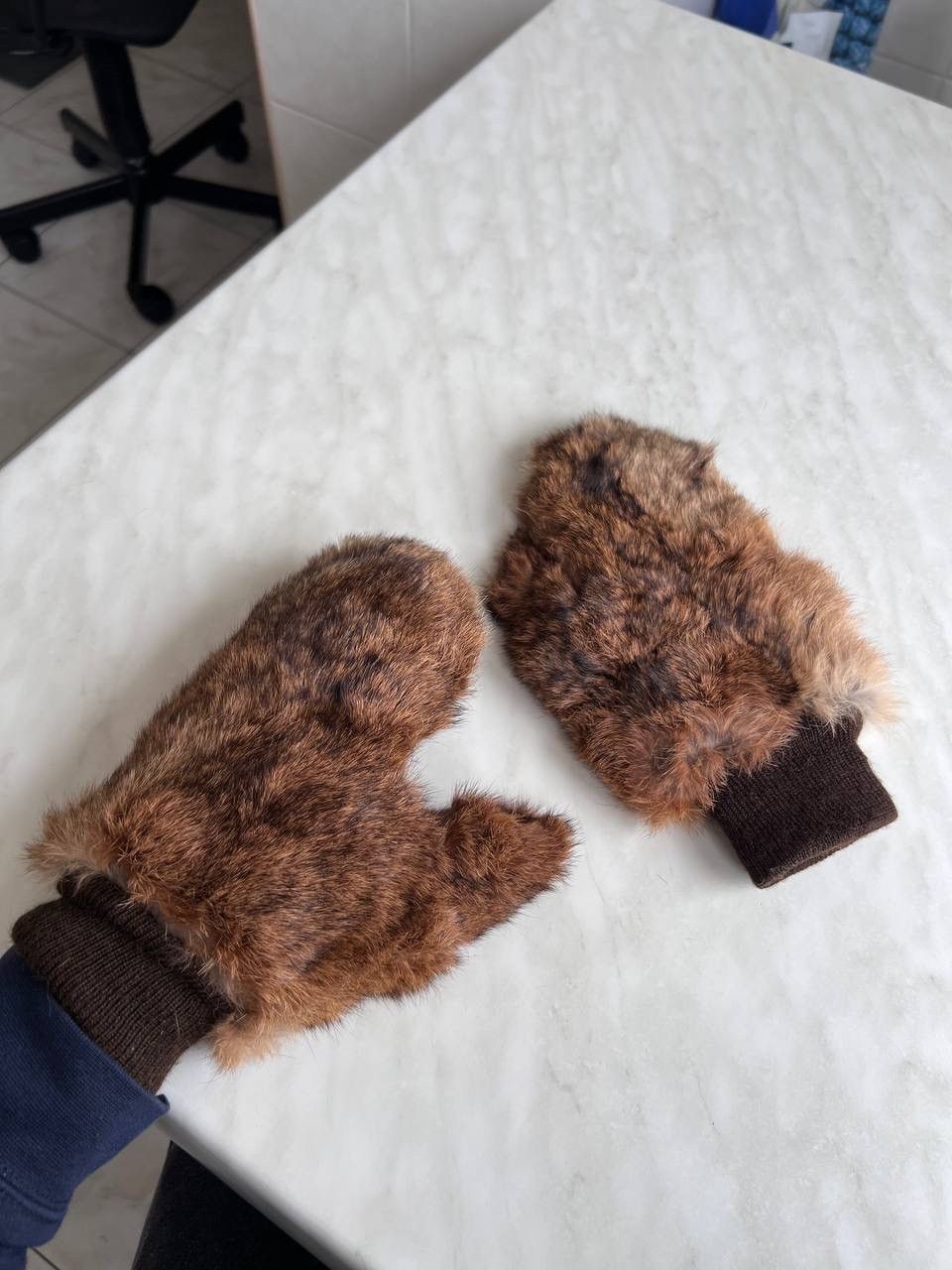 Japanese Brand Vintage 80’s Real Fur Leather Avant Garde y2k Brown Gloves Size ONE SIZE - 1 Thumbnail