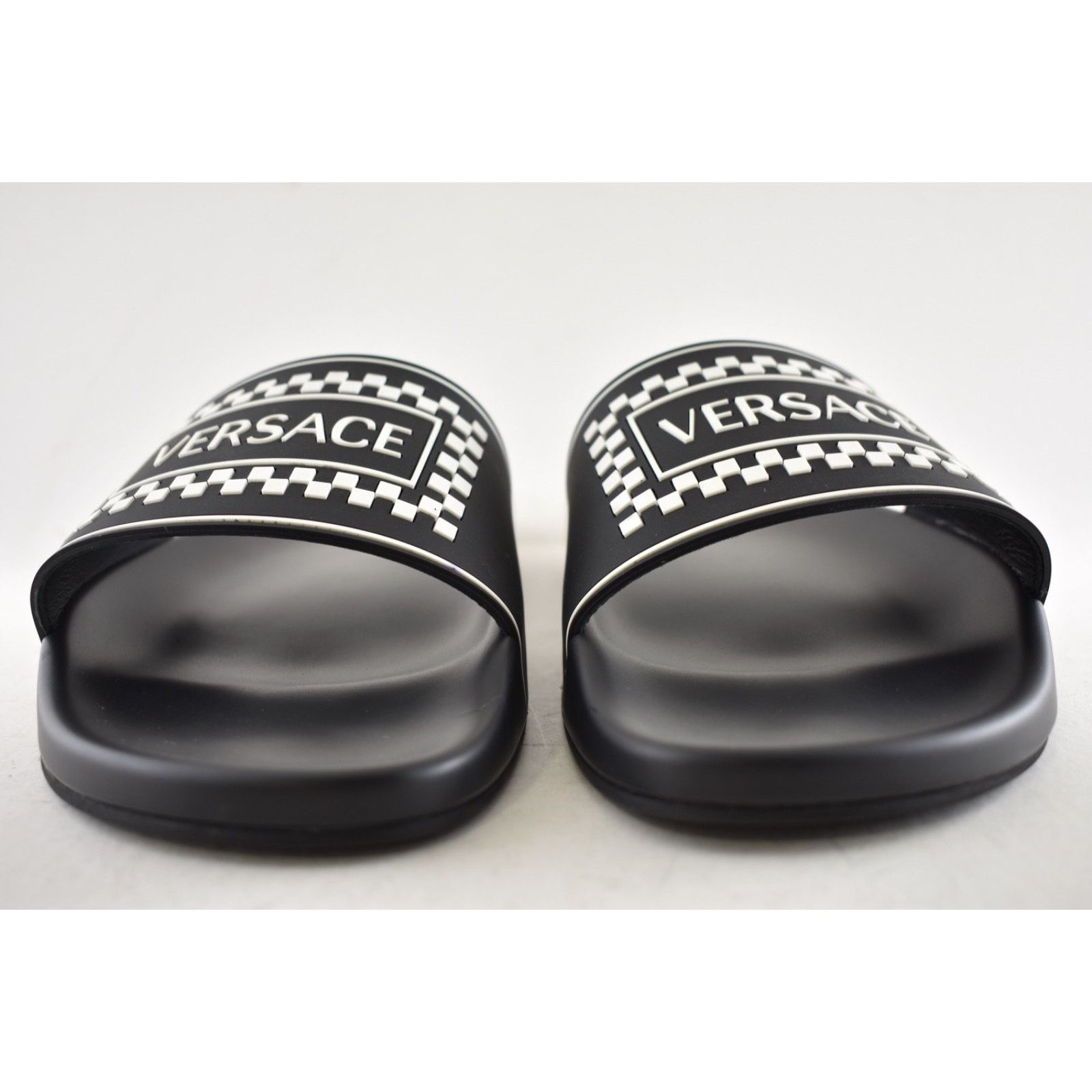 Versace Versace Black White 90s Logo Rubber Pool Slide 44 11 Size US 11 / EU 44 - 7 Thumbnail
