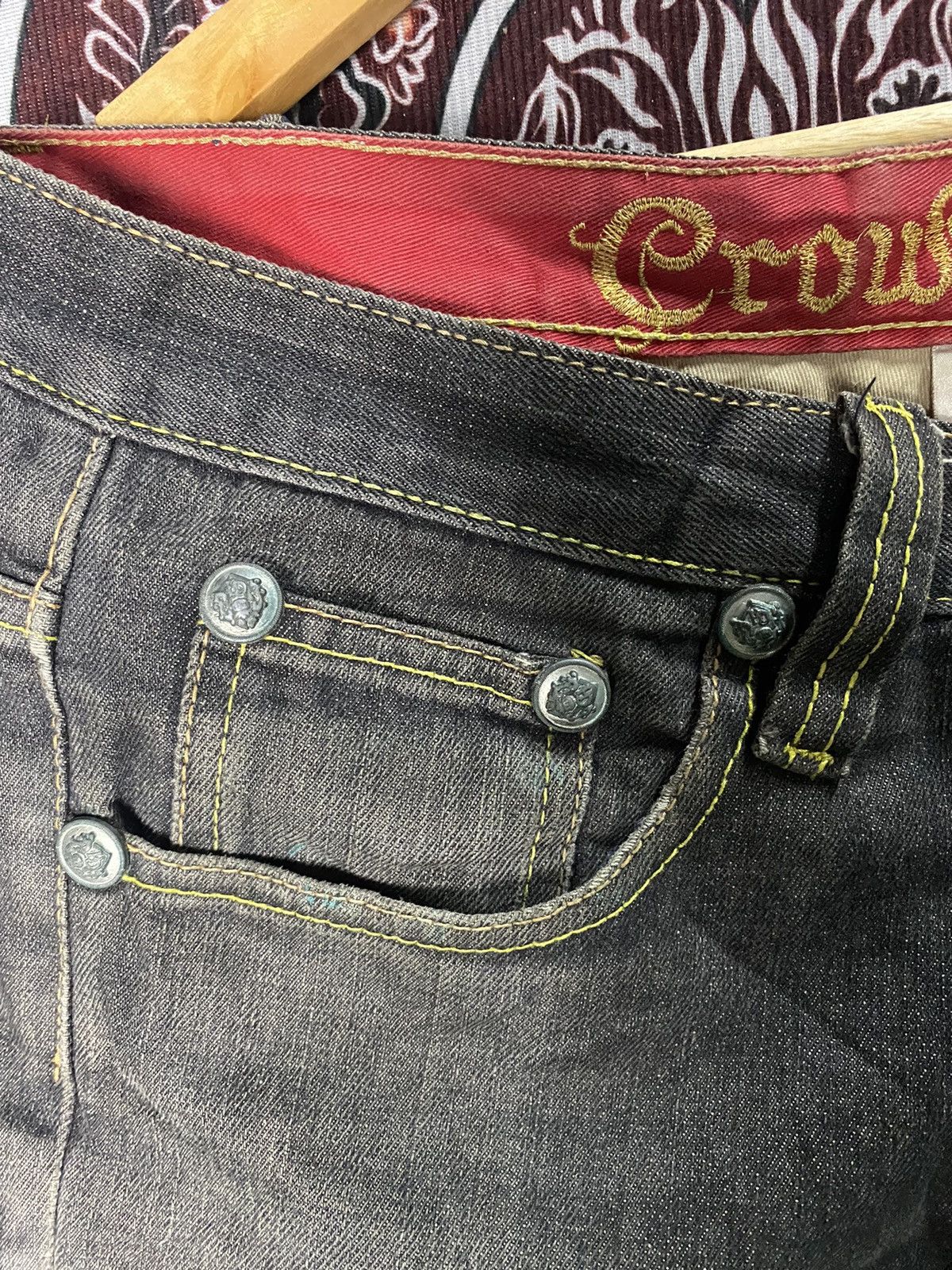 Vintage Vintage Y2K Crown Holder Embroidered Black Denim Jeans Size US 38 / EU 54 - 10 Thumbnail