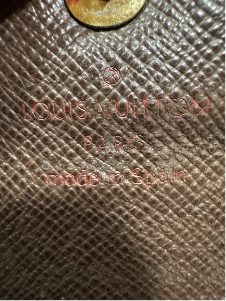 Louis Vuitton Louis Vuitton Alexandra Damier Ebene Portefeuille Tri Wallet Size ONE SIZE - 9 Thumbnail