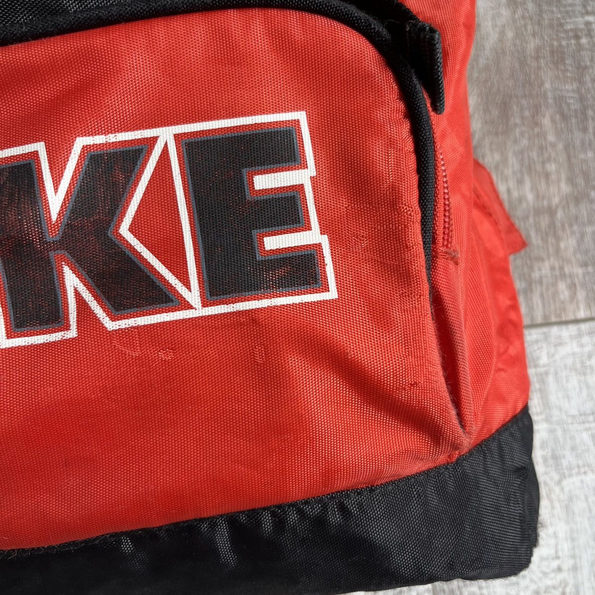Nike Nike Vintage Y2k Backpack Size ONE SIZE - 2 Thumbnail