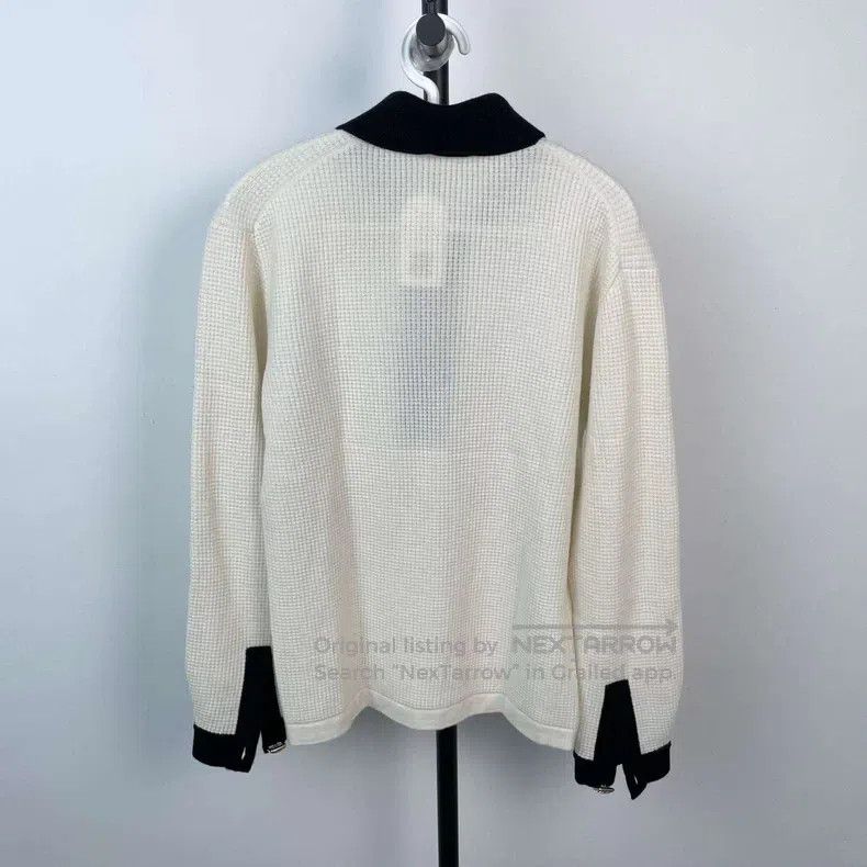 Chanel Chanel Waffle stitched black edge Polo collar long sleeves Size XS / US 0-2 / IT 36-38 - 2 Thumbnail
