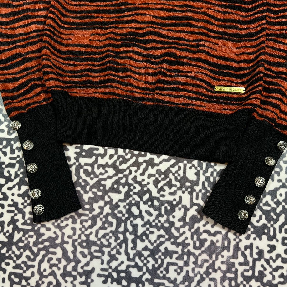 Versace Vintage Y2K Versace Tiger Striped Print Luxury Retro Sweater Size M / US 6-8 / IT 42-44 - 9 Thumbnail