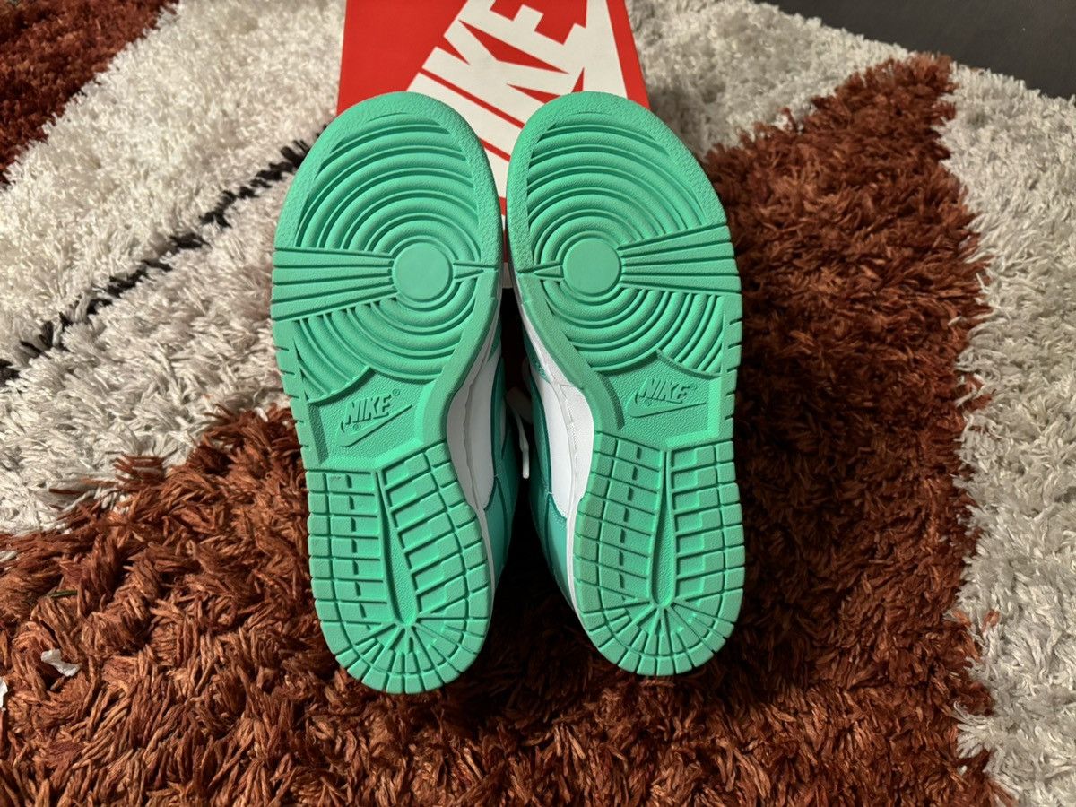 Nike Nike Dunk low “Green Glow” Size US 6.5 / IT 36.5 - 4 Thumbnail