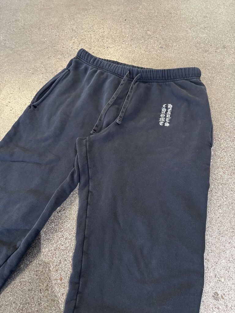 Chrome Hearts ch vintage embroidered sweatpants Size US 32 / EU 48 - 2 Thumbnail