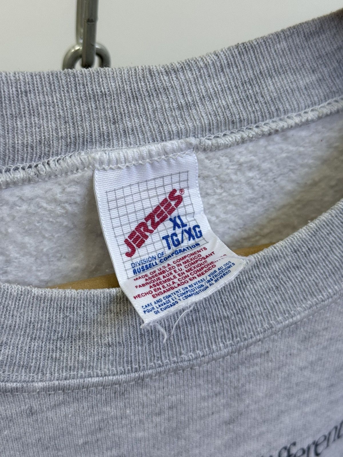 Apple Vintage 90s Apple NYC Graphic Sweatshirt Size US XL / EU 56 / 4 - 9 Thumbnail