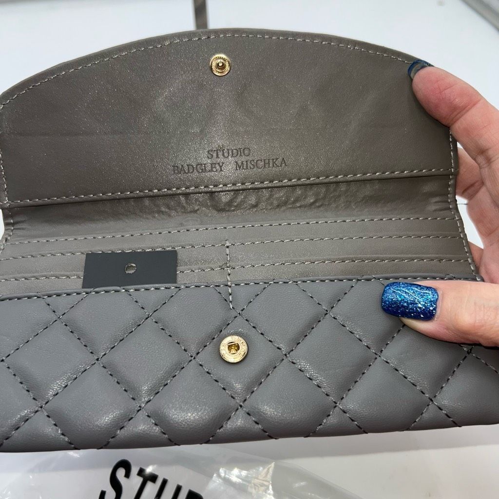Badgley Mischka Badgley Mischka Diamond Quilting Long Wallet Size ONE SIZE - 7 Thumbnail