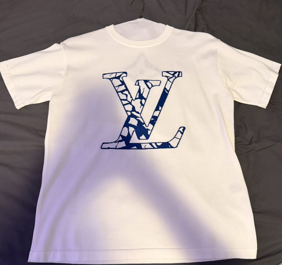 Louis Vuitton Louis Vuitton cracked ice white T Size US M / EU 48-50 / 2 - 2 Thumbnail