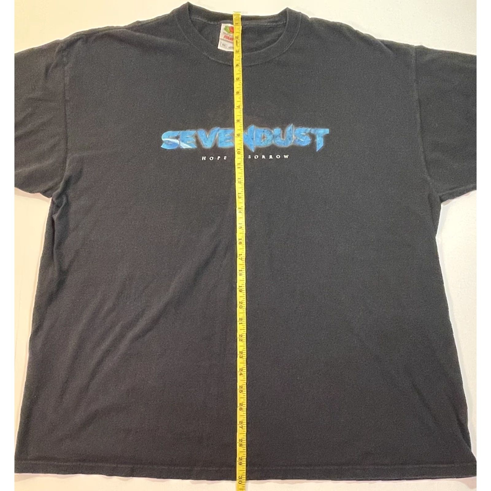 Fruit Of The Loom VINTAGE Sevendust Tour T-Shirt Mens 2XL Black Cotton Short Sleeve Round Neck Rock Band Tee 90s Concert USA Size US XXL / EU 58 / 5 - 7 Thumbnail