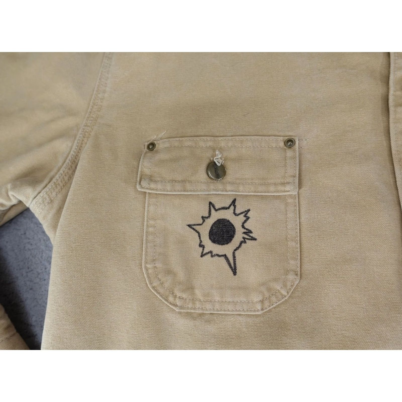 Carhartt VINTAGE Carhartt Jacket Mens LT Beige Duck Canvas Chore Coat Fire Flames Hand-Painted Logo Pockets Lined Insulated Workwear Size US L / EU 52-54 / 3 - 2 Thumbnail