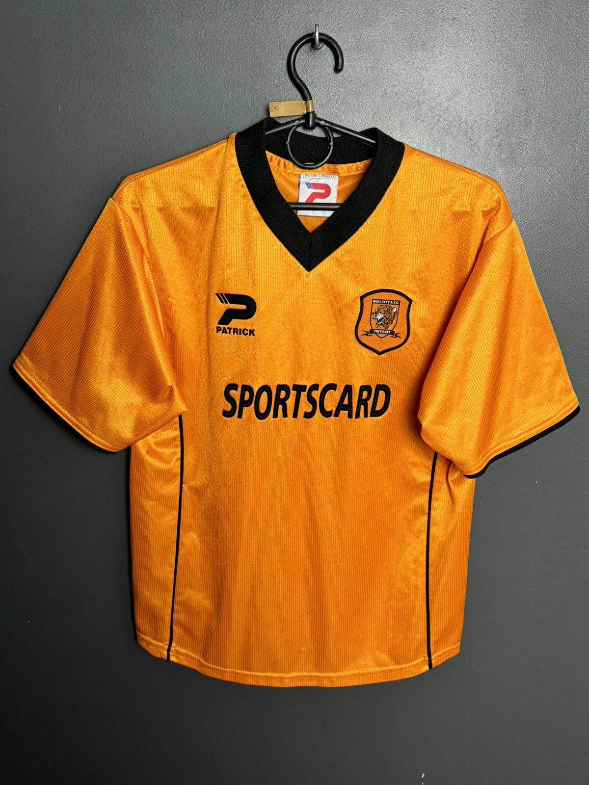 Other KIDS Hull City 01/02 Home Football Jersey Size US XXS / EU 40 - 1 Thumbnail