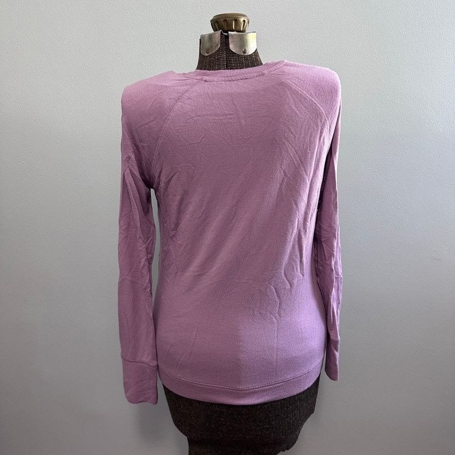 Athleta Athleta lilac purple long sleeve tee size S Size S / US 4 / IT 40 - 2 Thumbnail