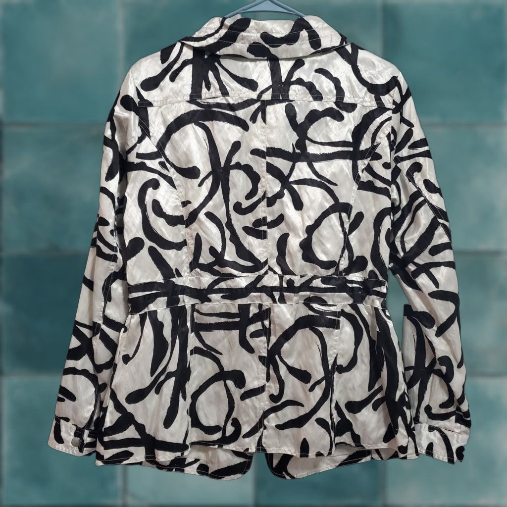 Vintage Chico's Jacket Women L White Black Abstract Print Full Zip Lightweight Artsy City 2 Large Regular Size L / US 10 / IT 46 - 1 Thumbnail