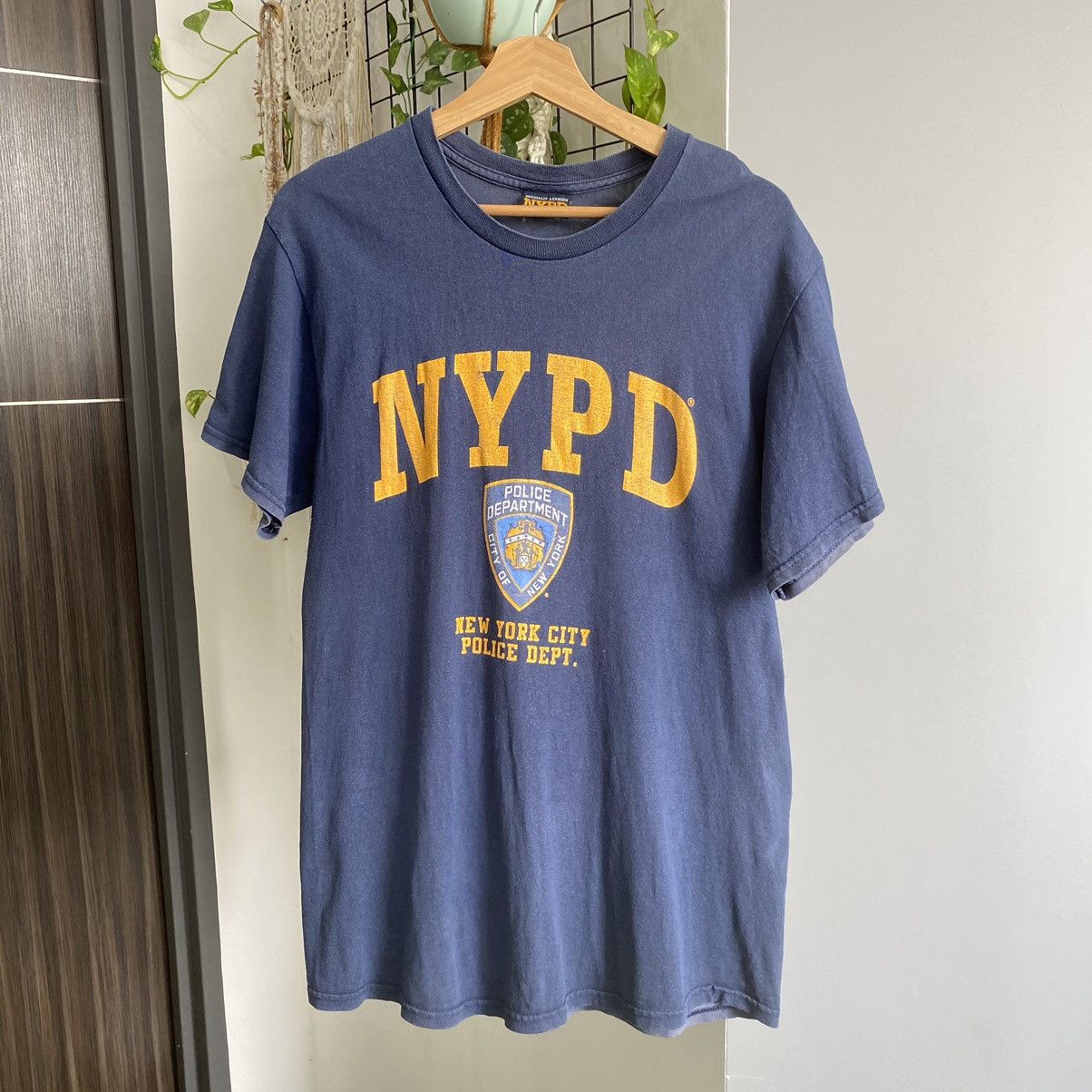 Vintage Thrashed Faded Vintage Y2K NYPD ERD GRUNGE GRAIL OG TSHIRT Size US M / EU 48-50 / 2 - 2 Thumbnail