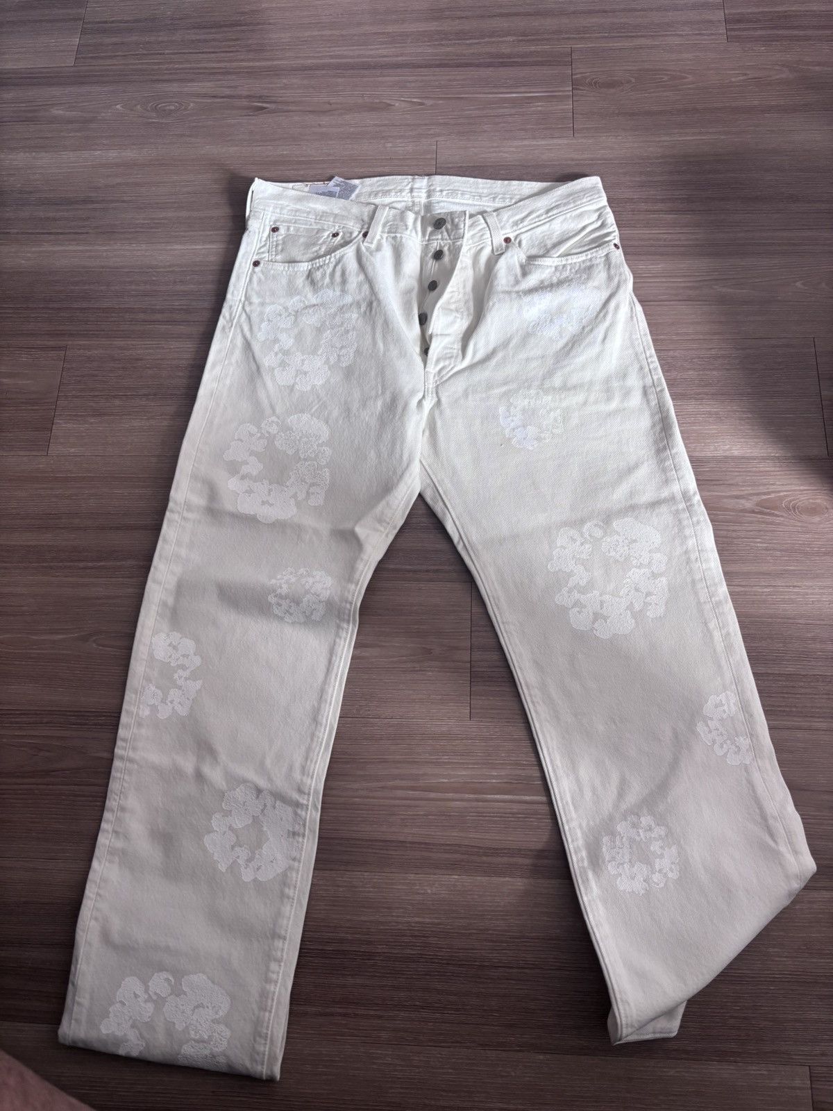 DENIM TEARS Denim Tears Levi 501 Cotton Wreath Jean Size US 36 / EU 52 - 1 Thumbnail